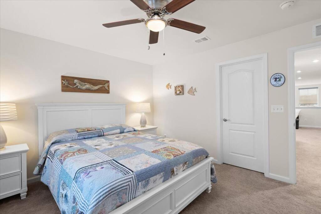 Three-Bedroom House photo 1