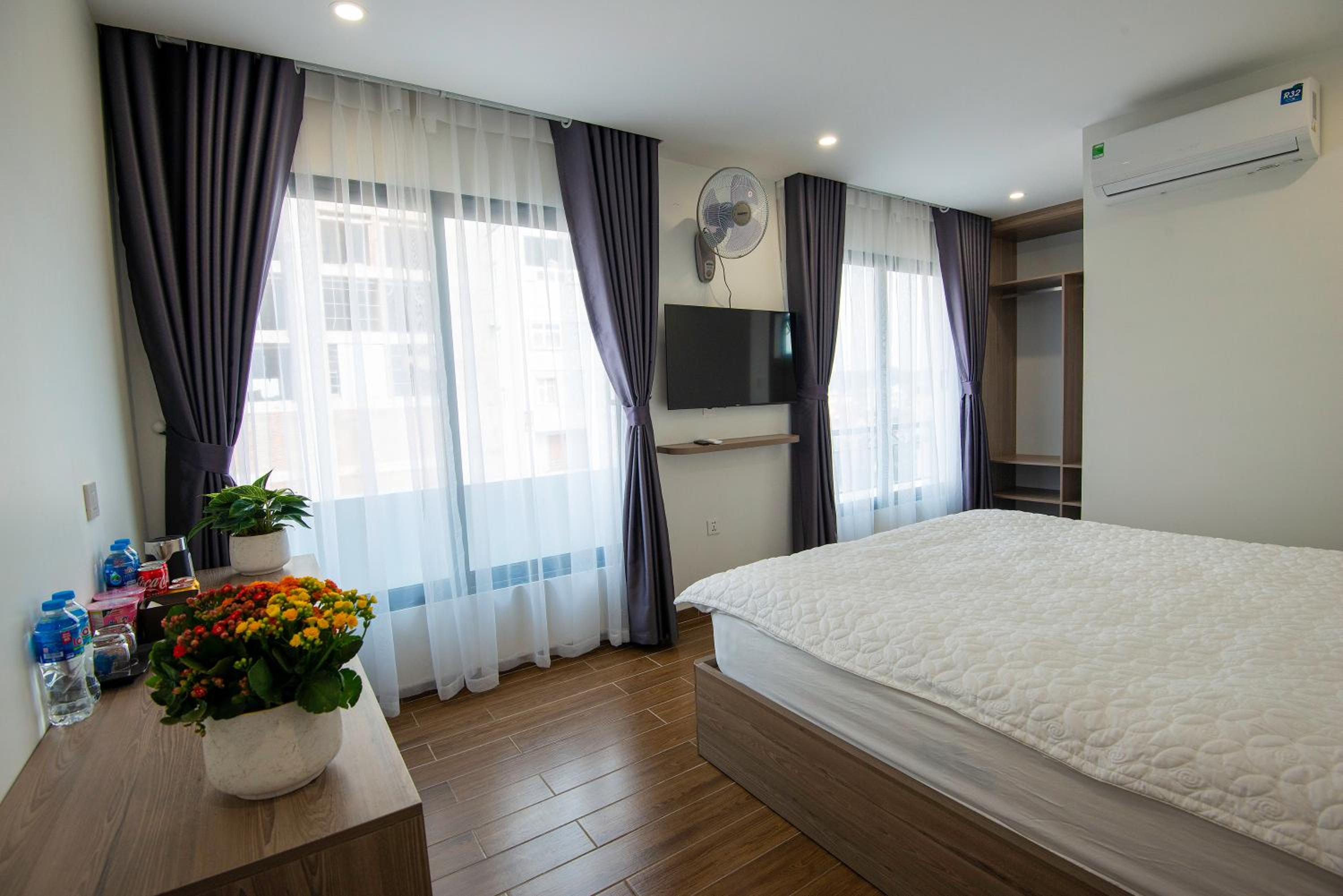 Large Double Room