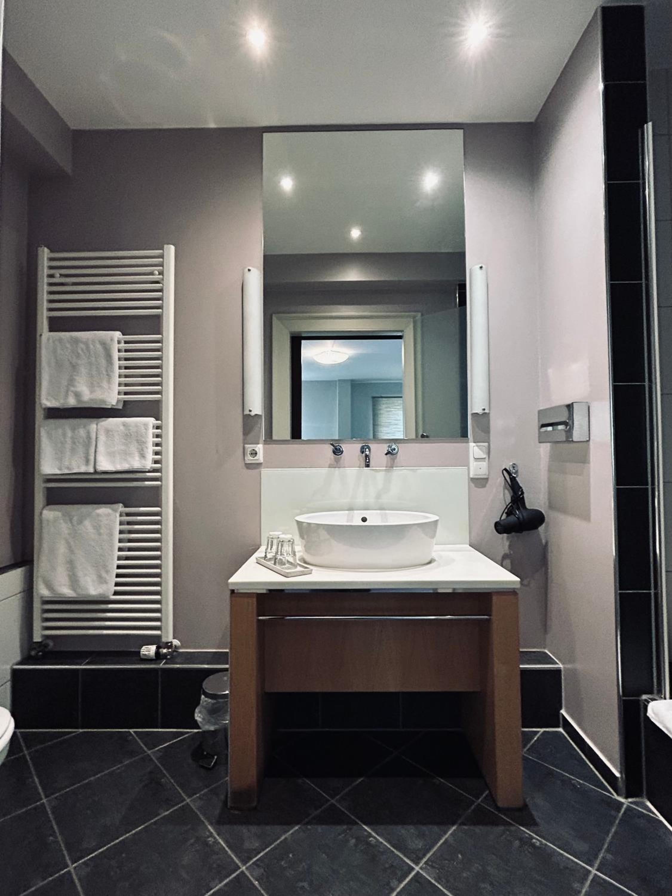 Double Room - Photo 3