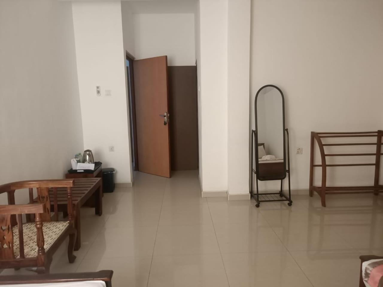 Budget Double Room photo 3