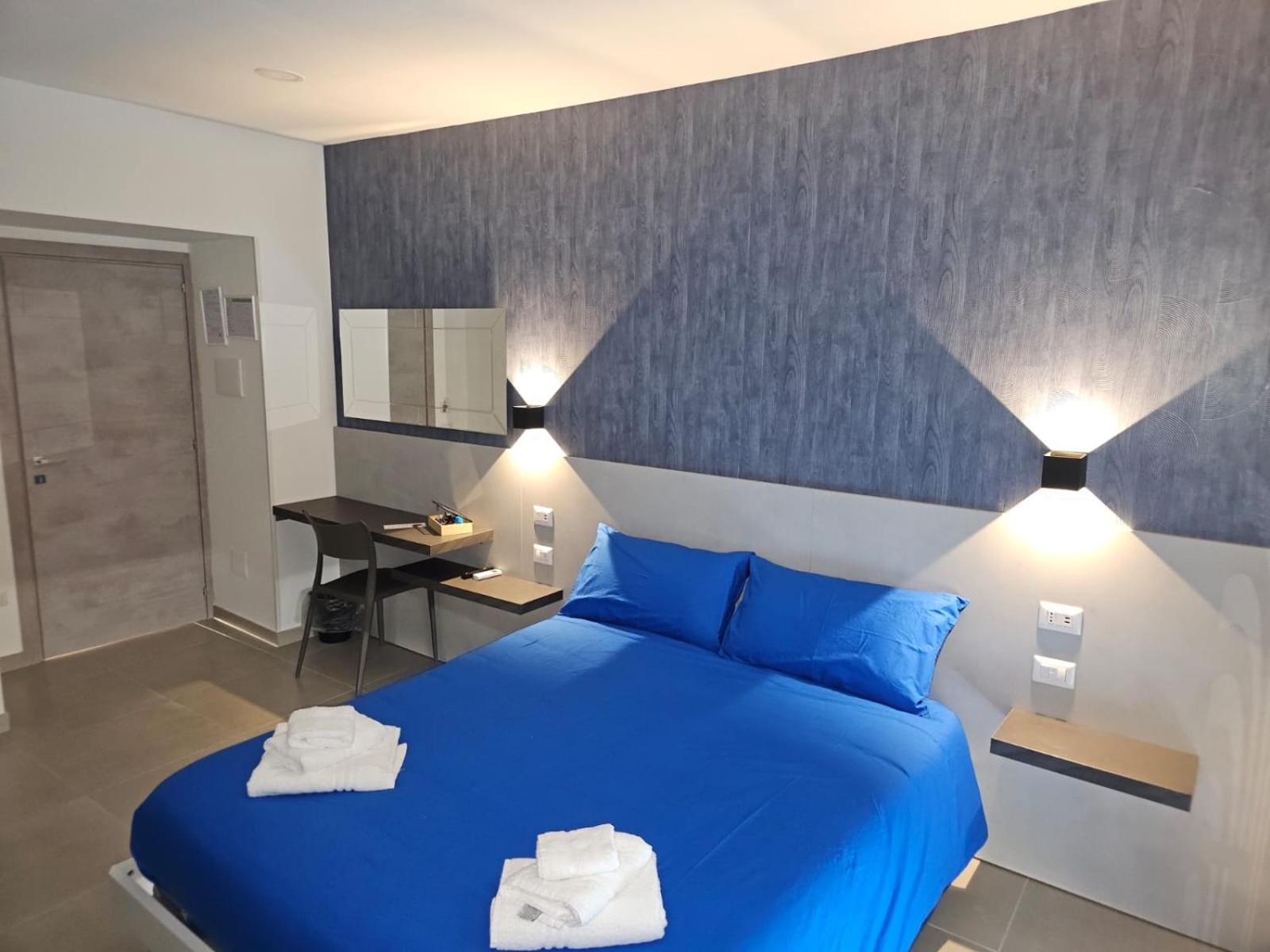 Luxury Triple Room