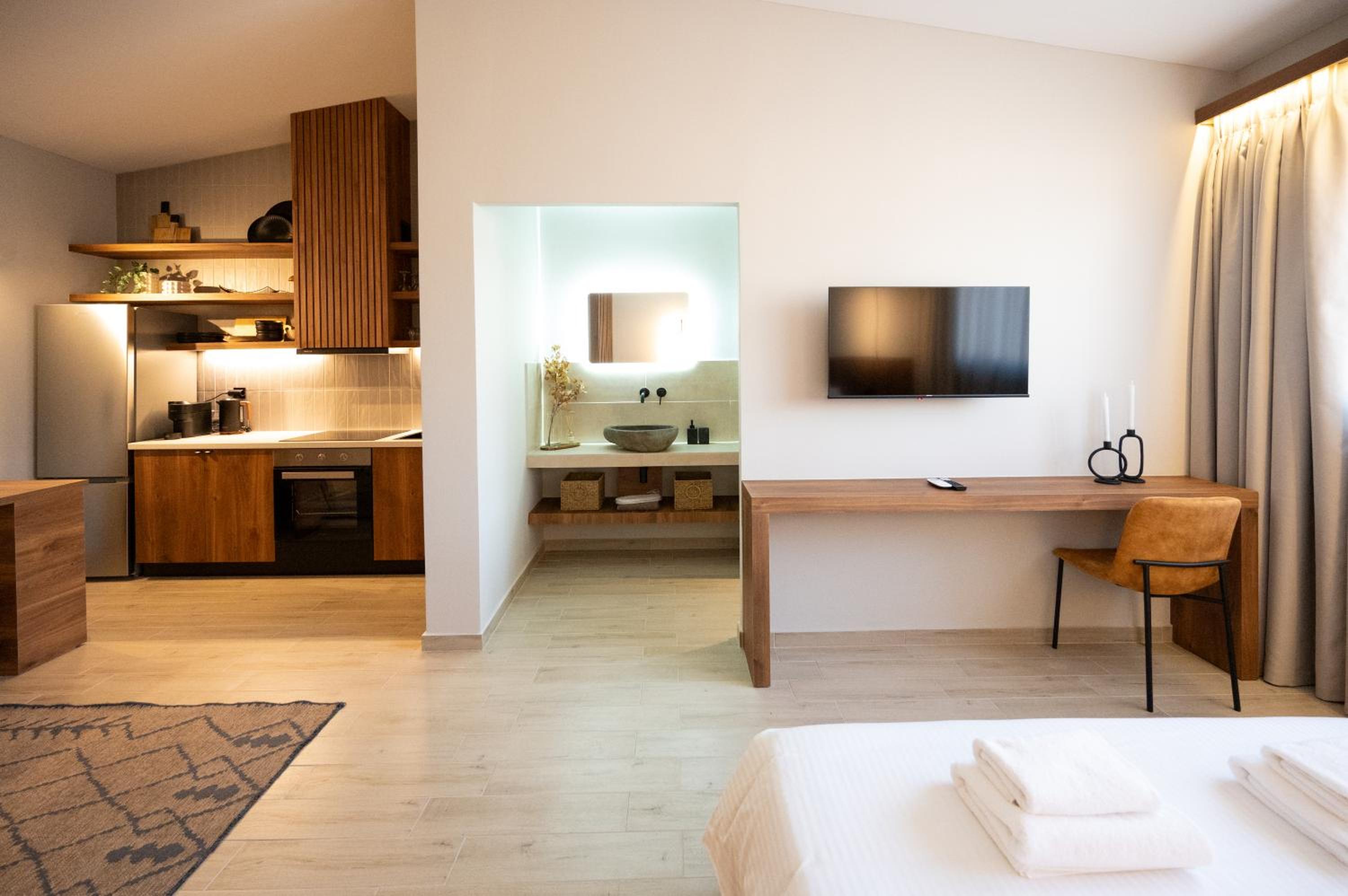 Deluxe Quadruple Room photo 2