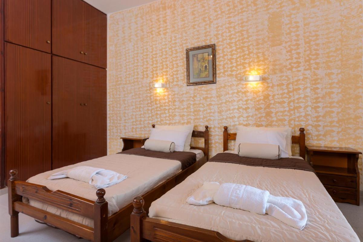 One-Bedroom Apartment - Photo 7