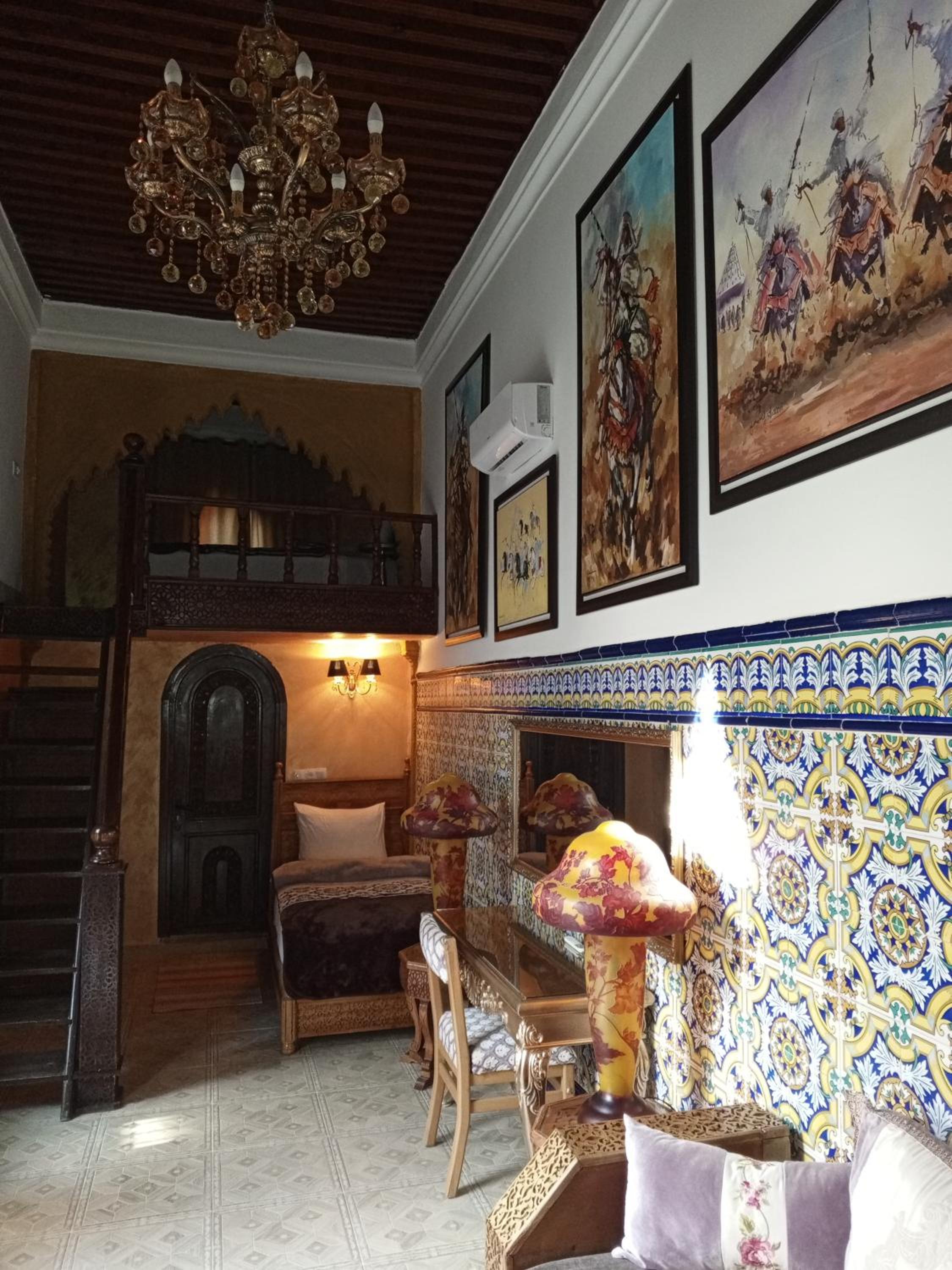 Superior King Room - Photo 8
