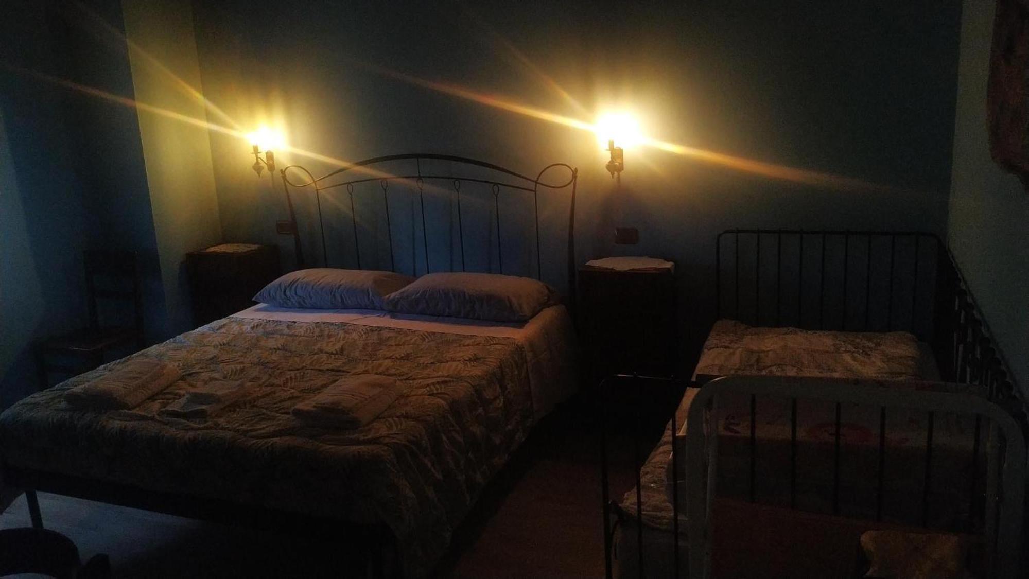 Large Double or Twin Room photo 3