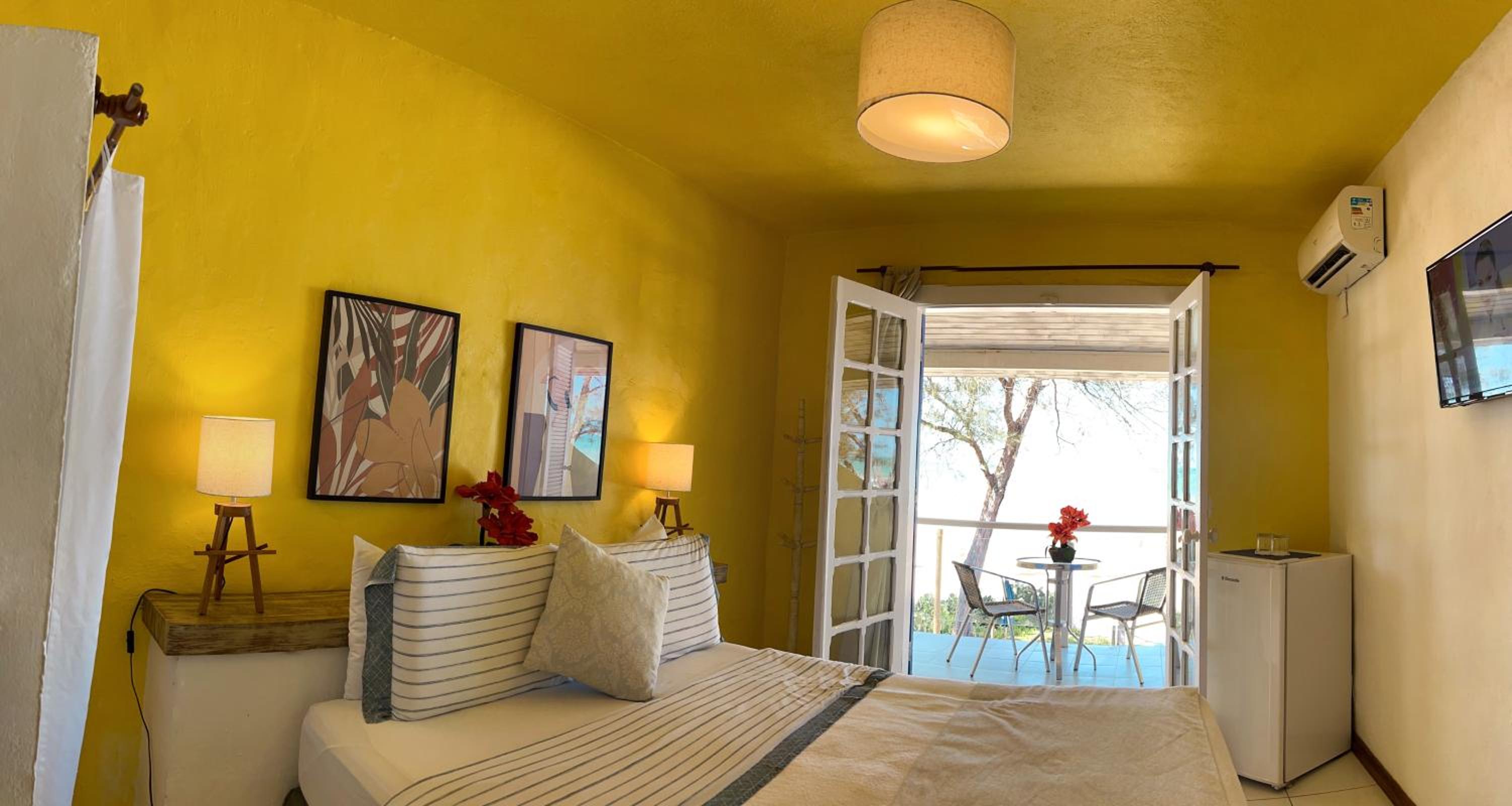 Suite - Photo 5