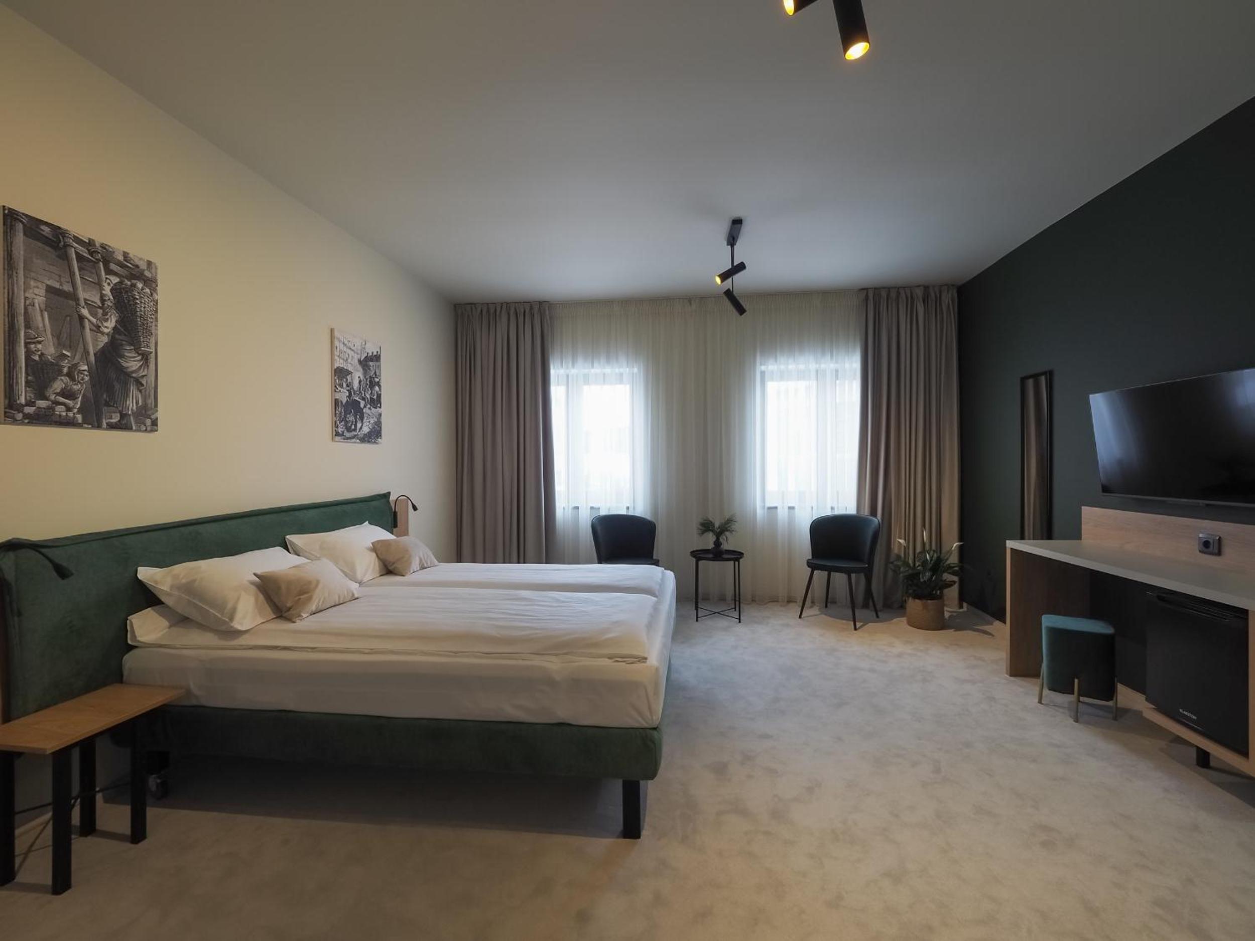 Deluxe Double or Twin Room - Photo 1