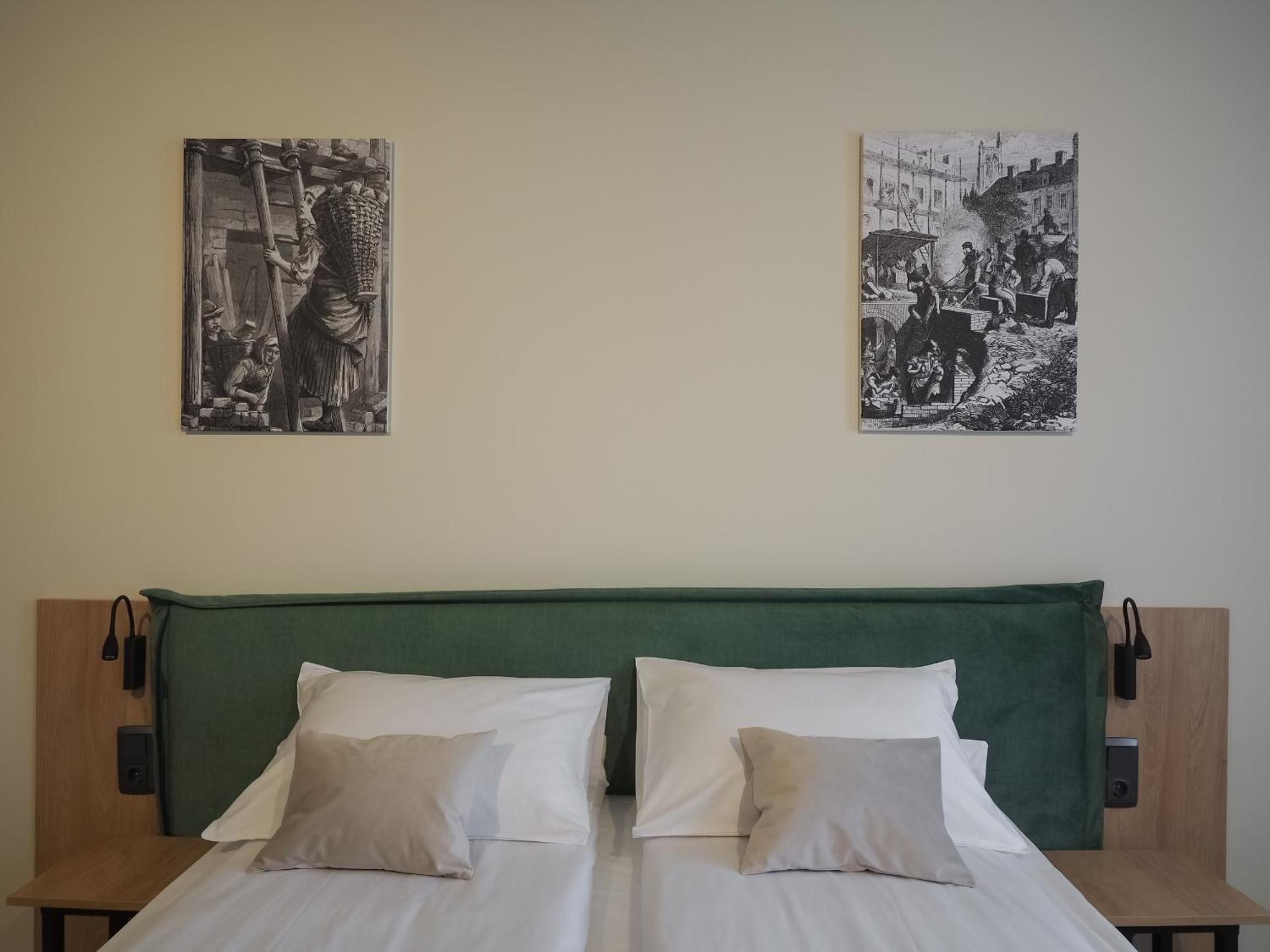 Deluxe Double or Twin Room - Photo 2