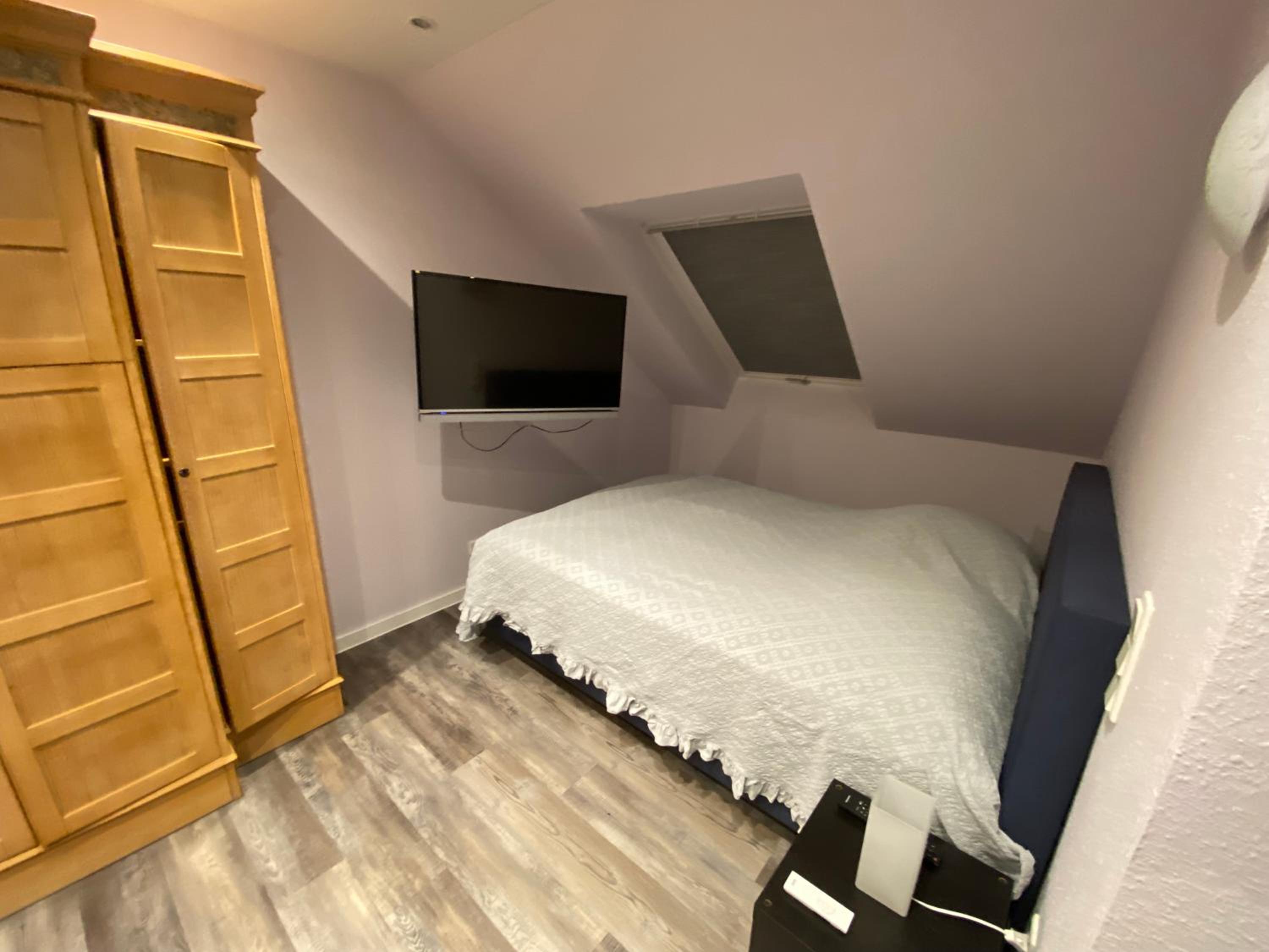 Double Room with Extra Bed photo 1