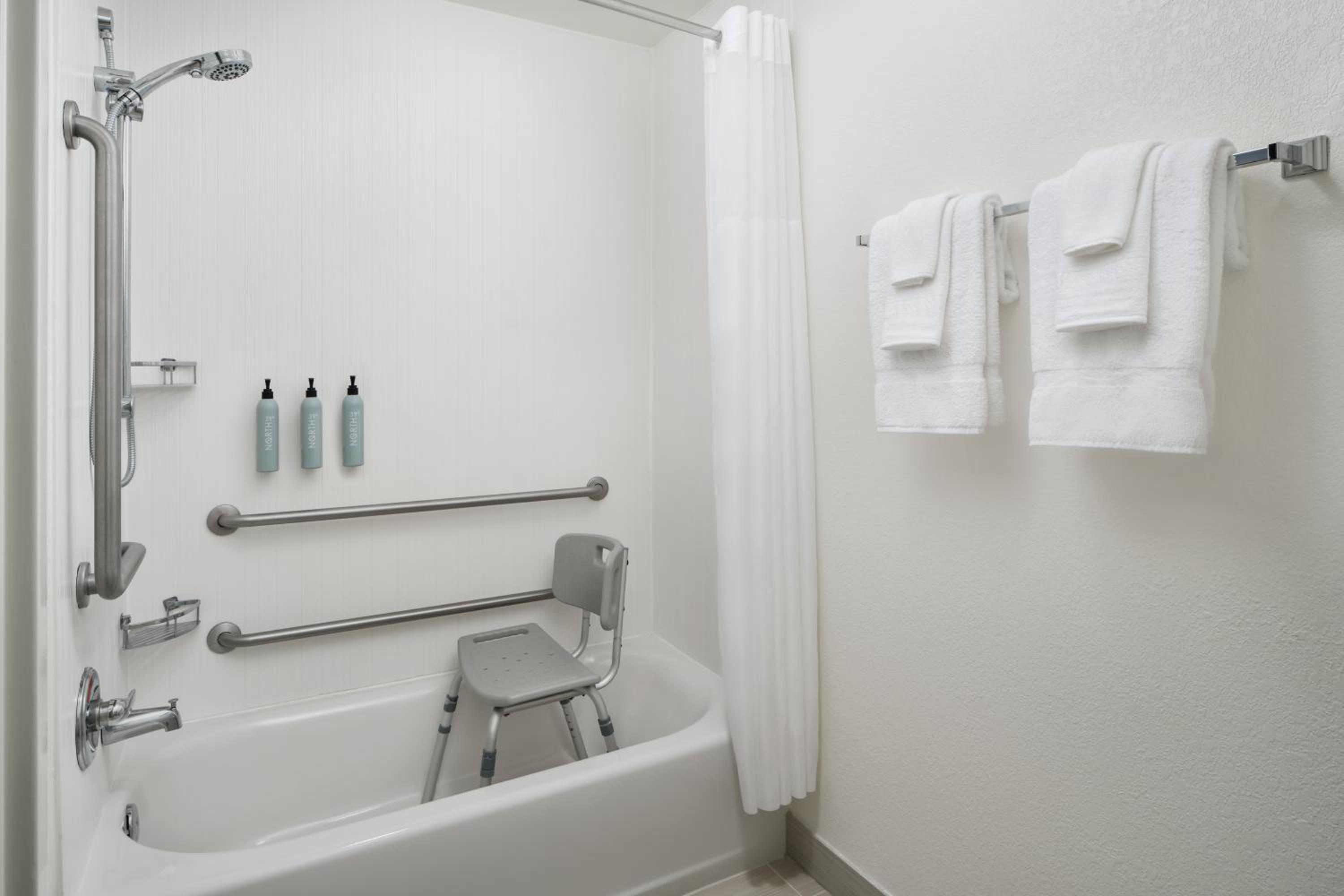 King Room with Sofa Bed and Adapted Tub - Mobility and Hearing Accessible - Photo 6