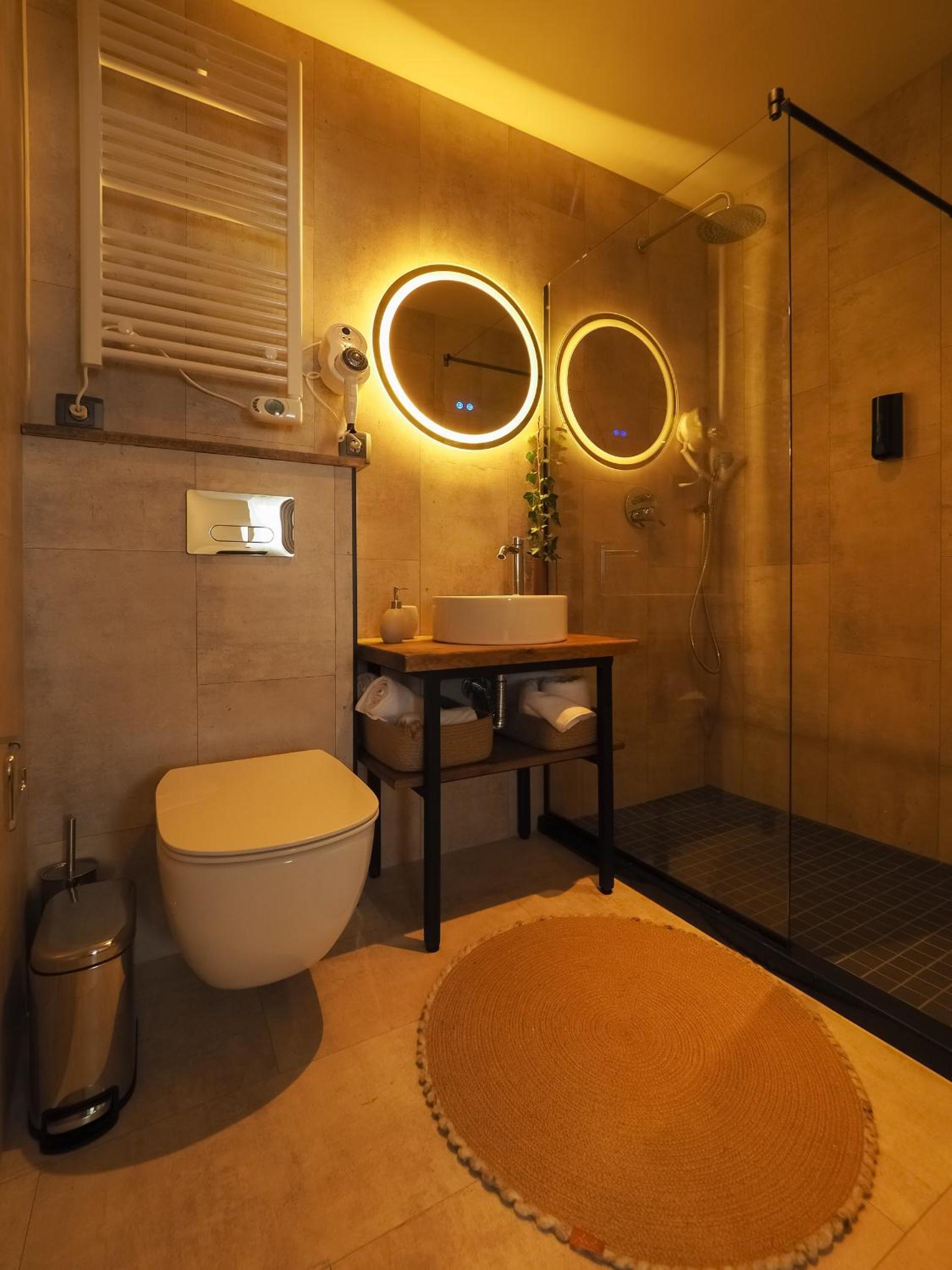 Superior Double or Twin Room photo 3