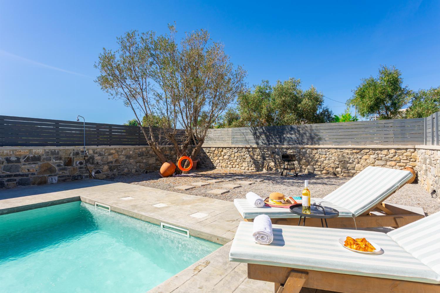 Villa photo 3