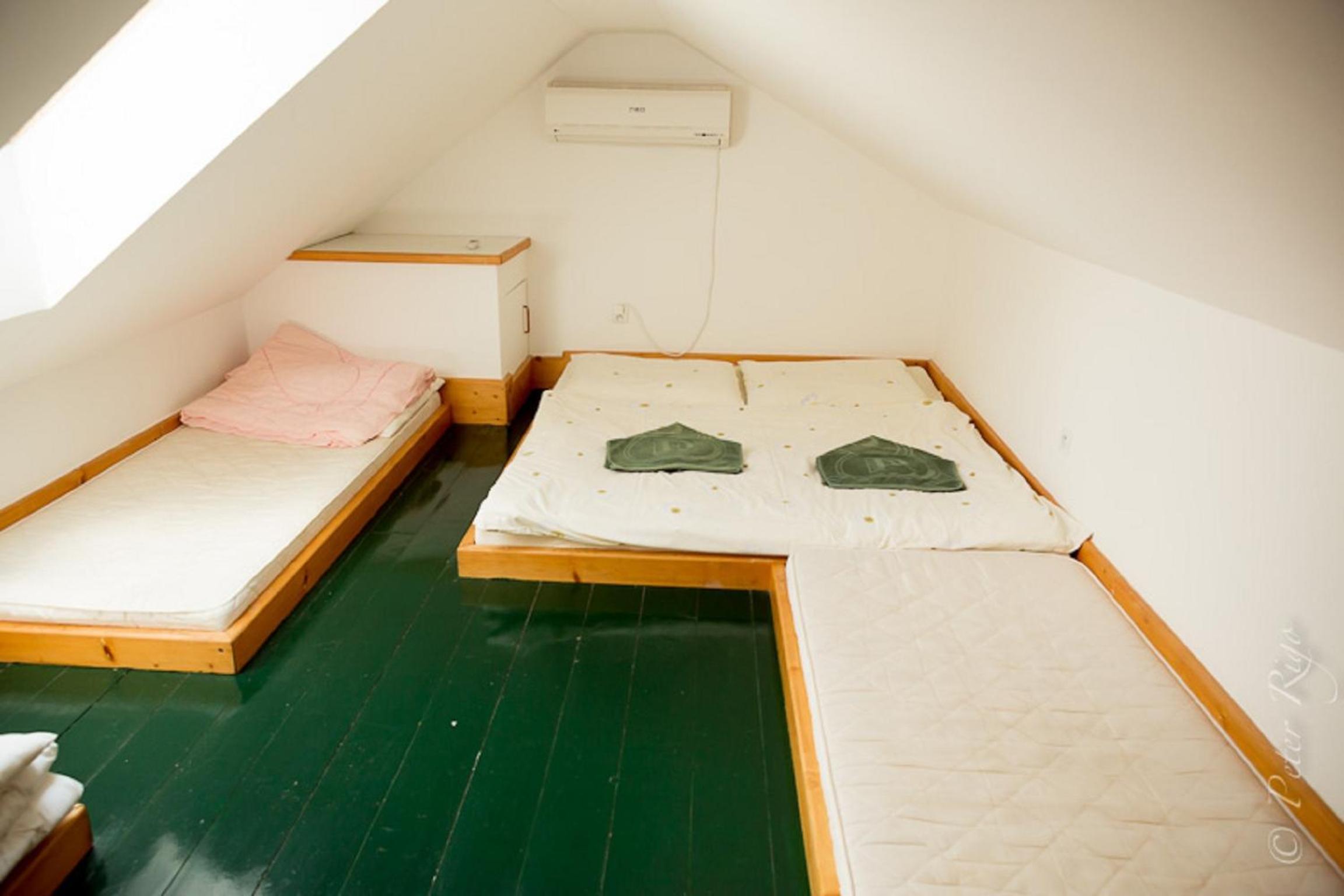 One-Bedroom House photo 2