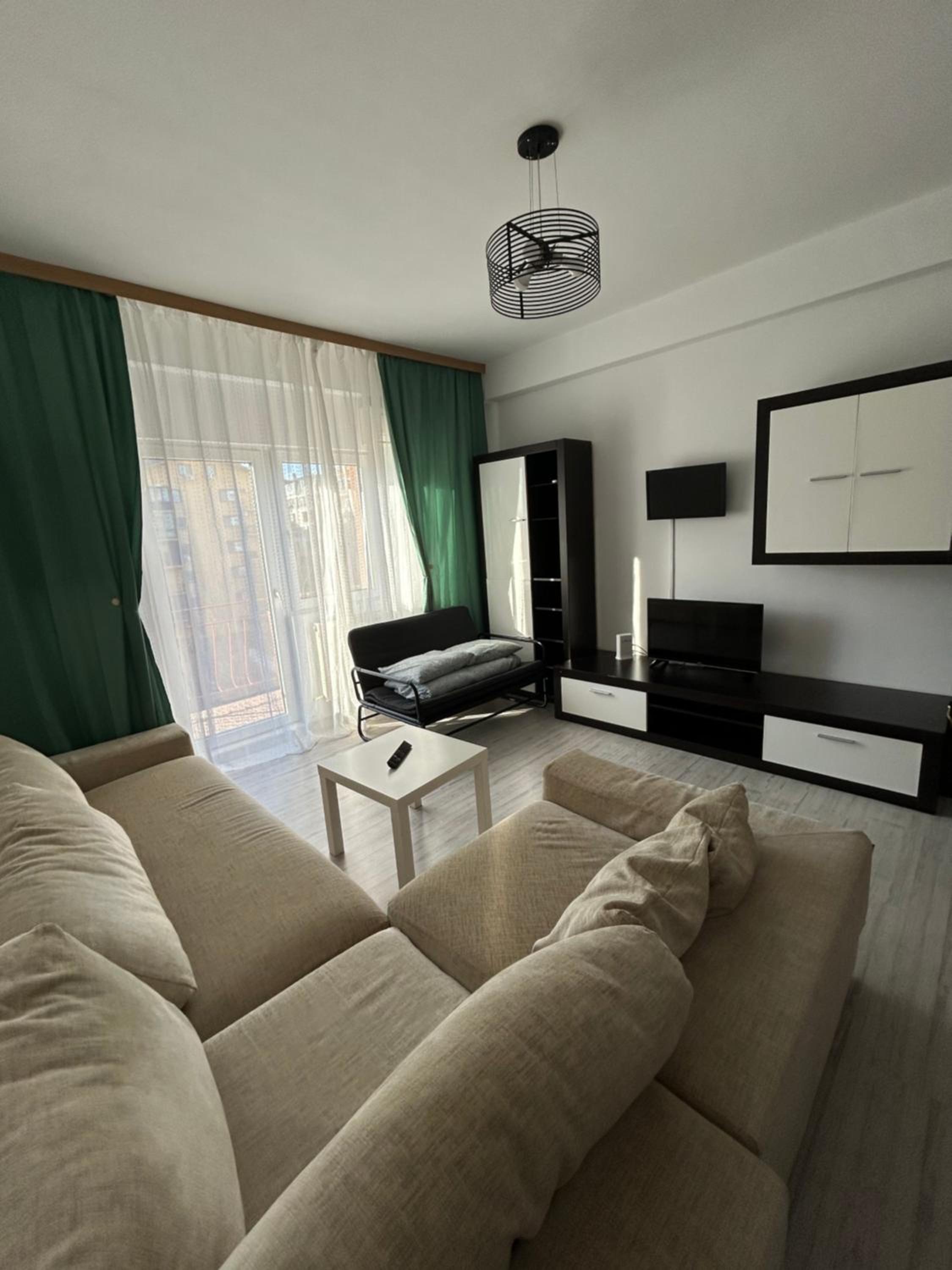 One-Bedroom Apartment photo 1