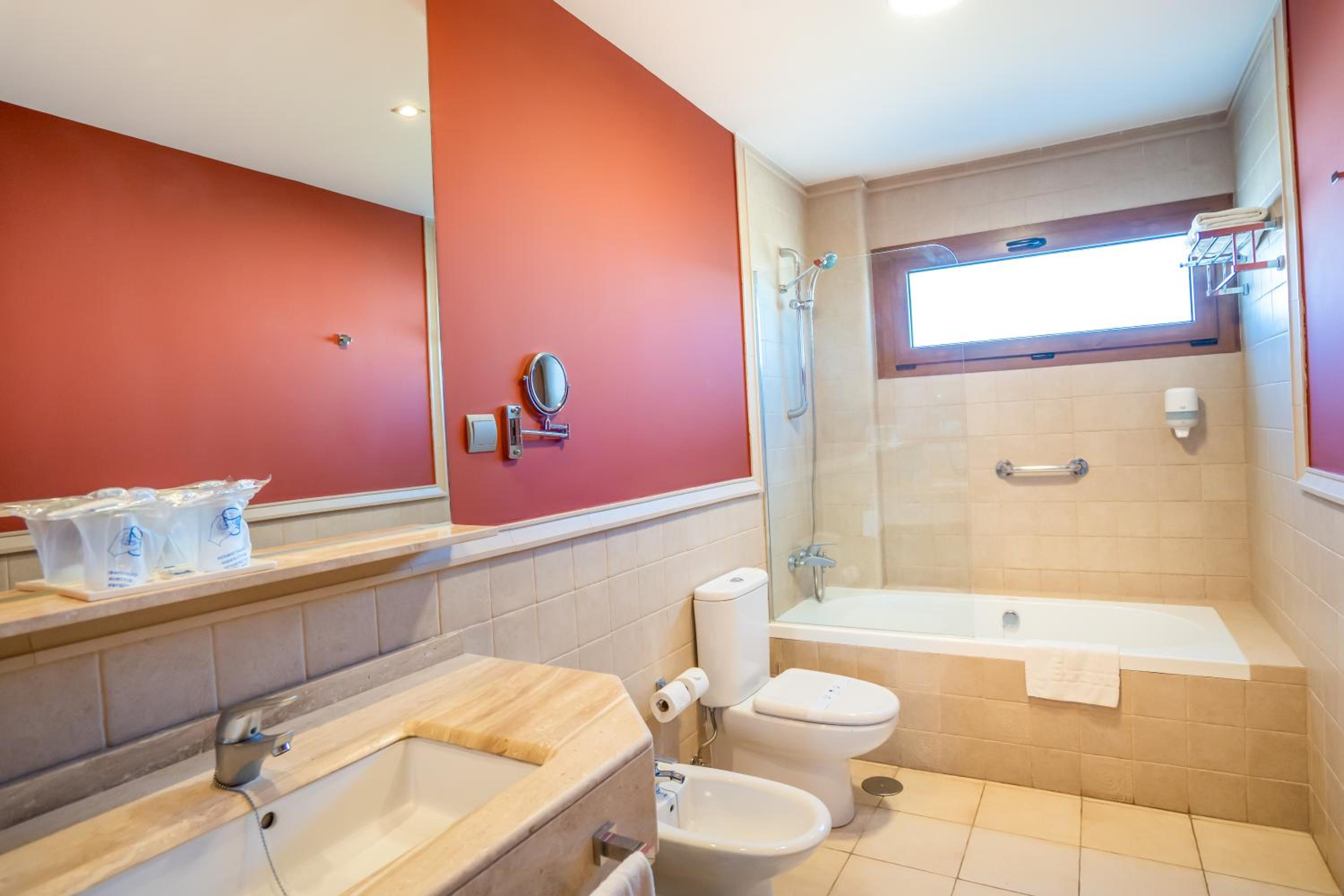 Habitación Triple Deluxe (3 adultos)
