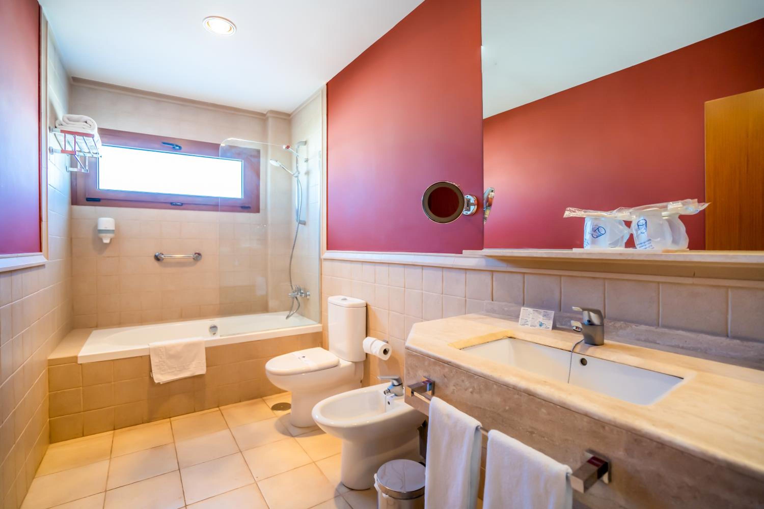Habitación Triple Deluxe (3 adultos)