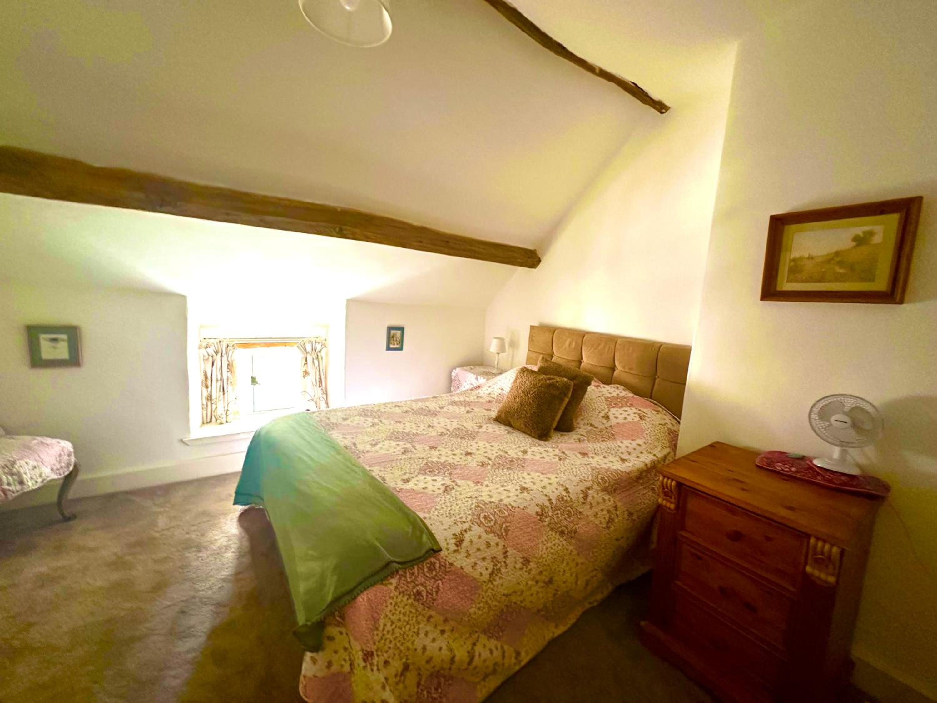 Three-Bedroom House photo 3