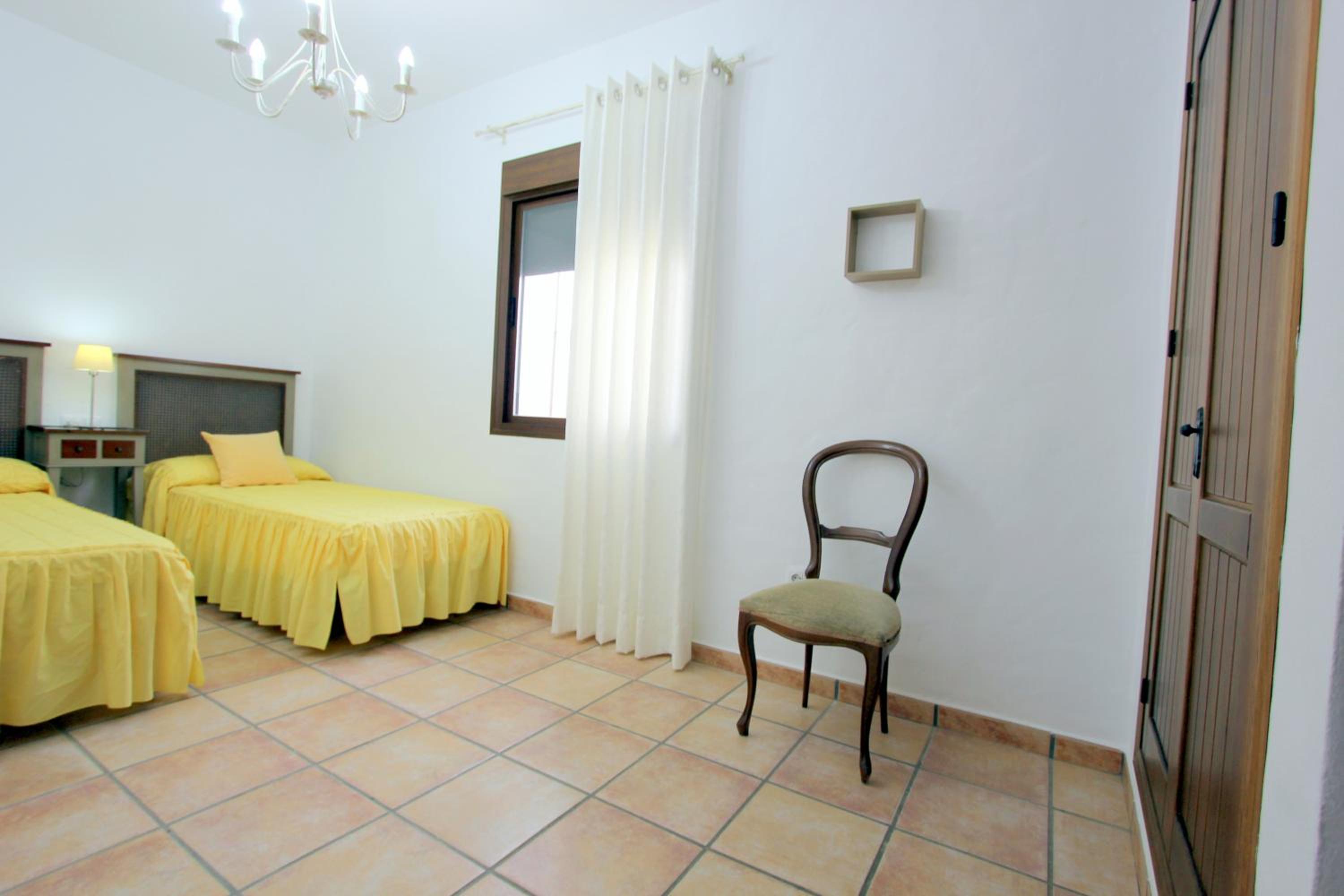 Casa de cuatro habitaciones