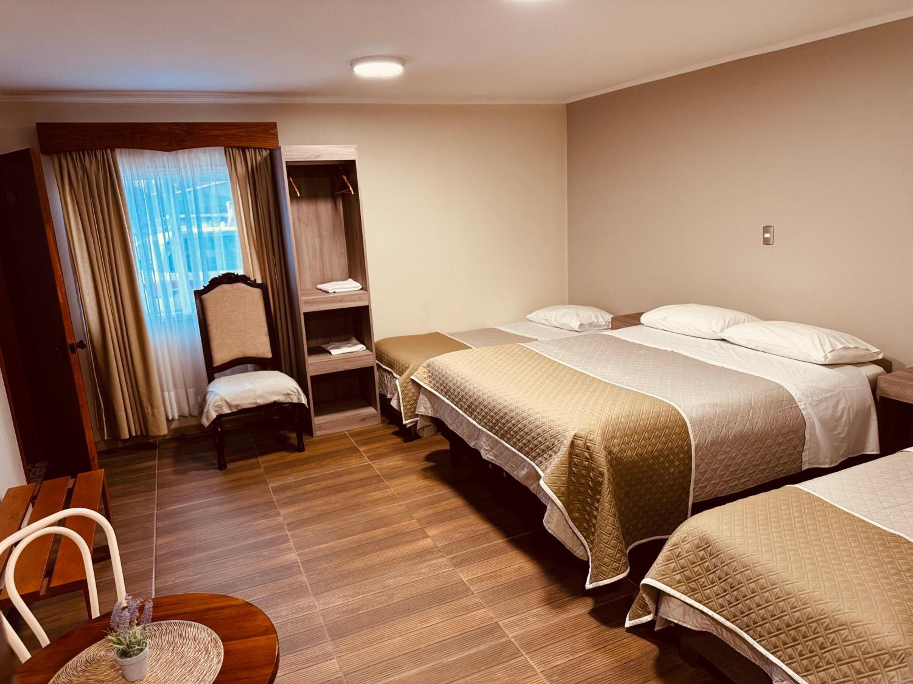Economy Quadruple Room photo 1