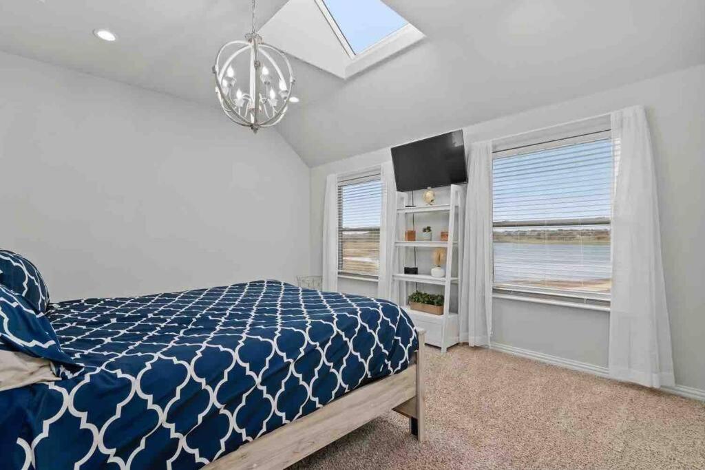 Four-Bedroom House photo 1