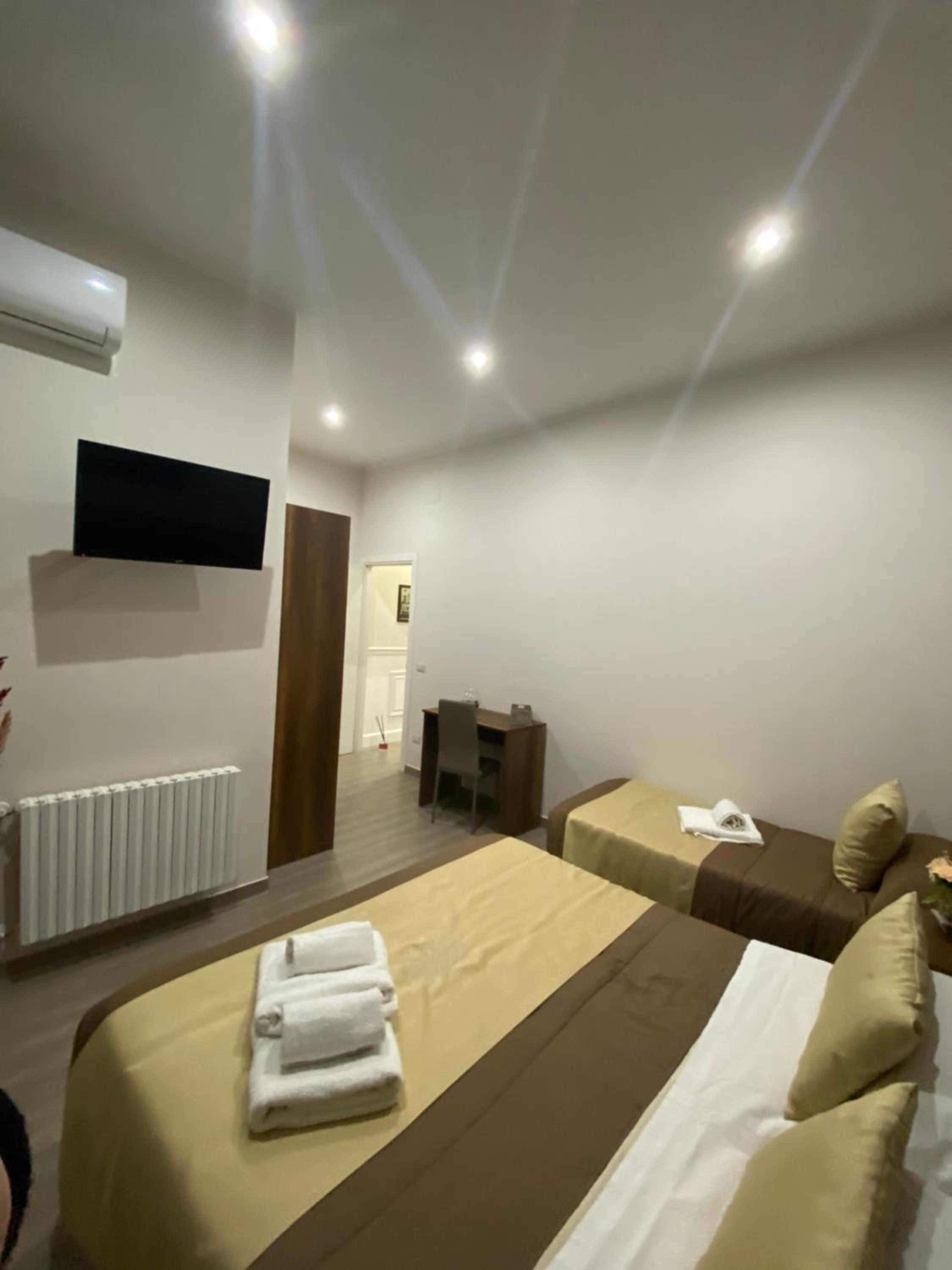 Triple Room