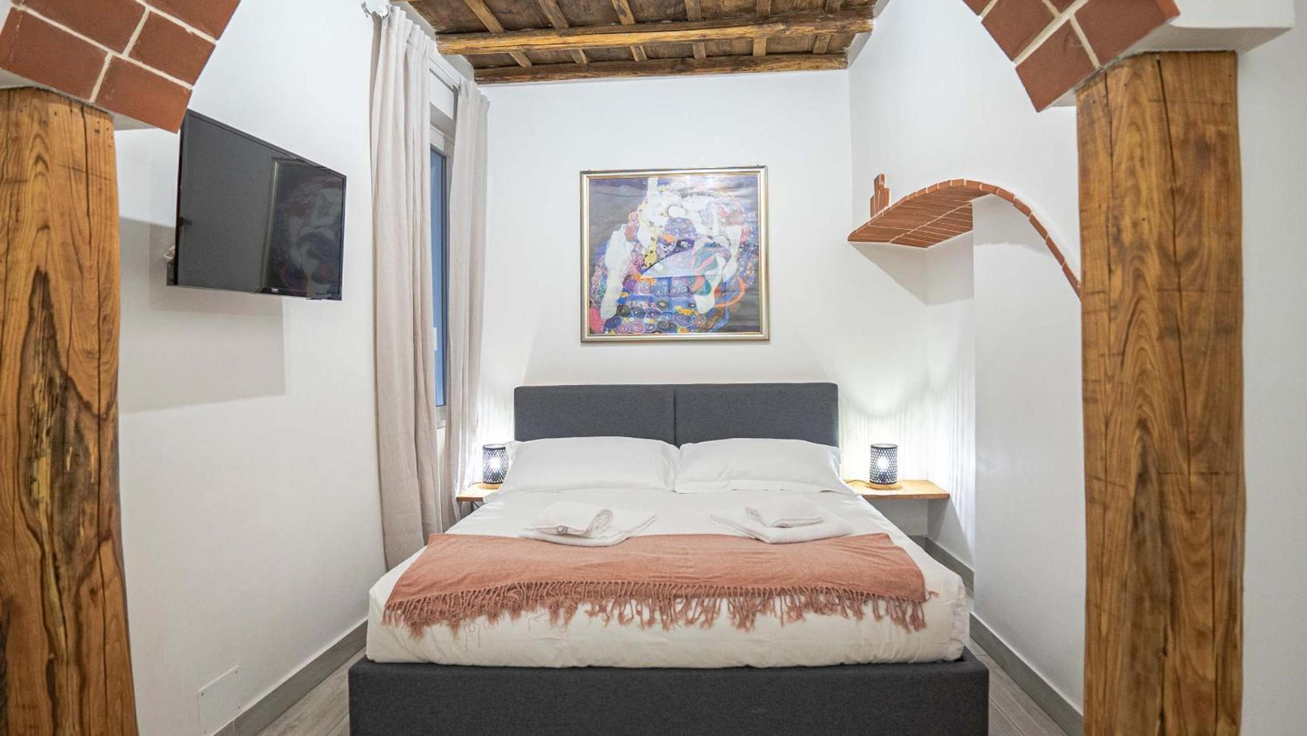 Double Room with Private Bathroom