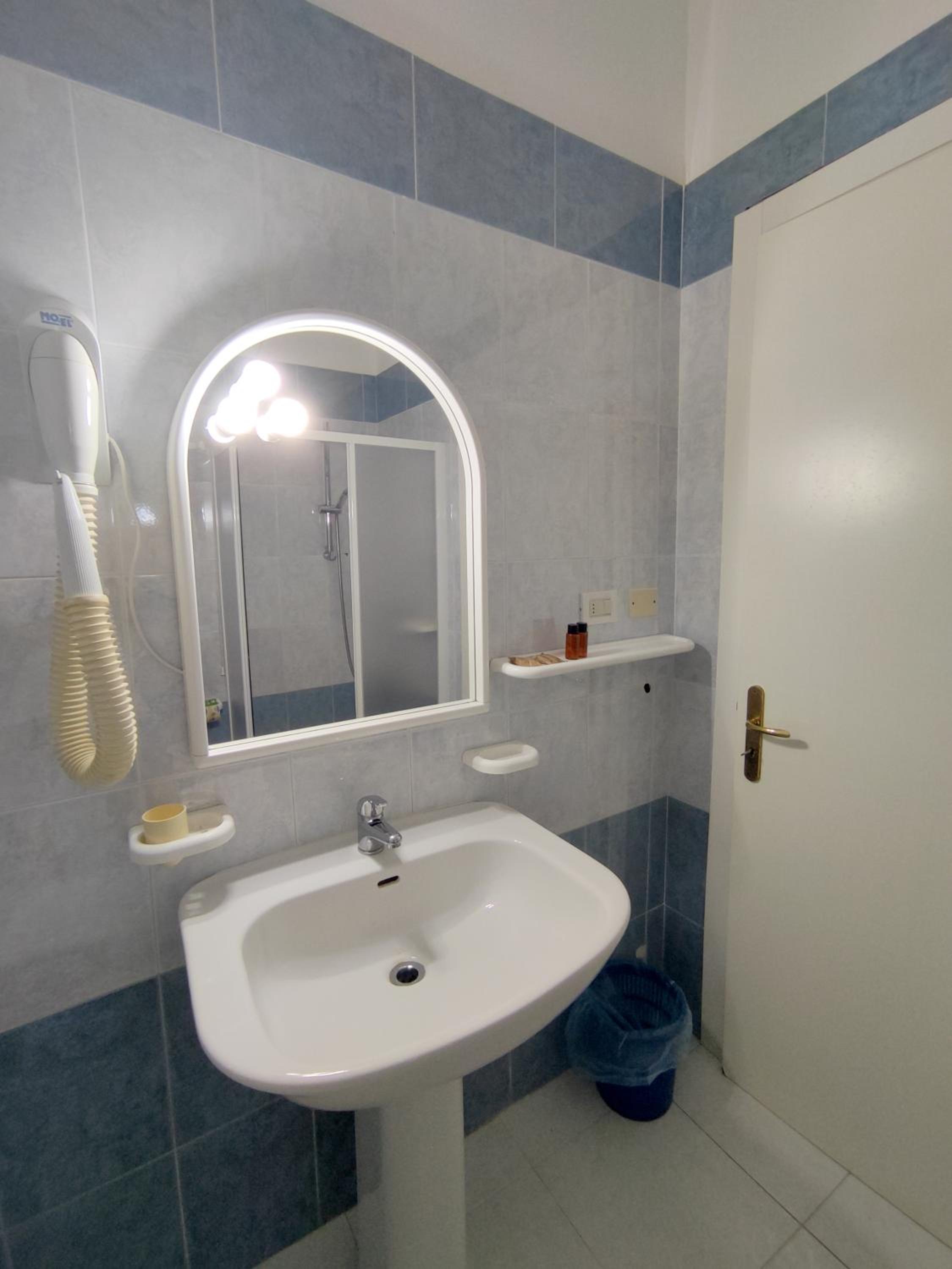 Triple Room with Sea View photo 2