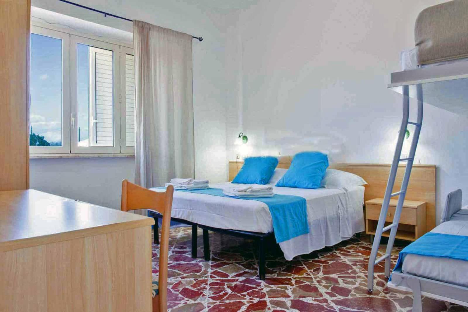 Standard Quadruple Room photo 2