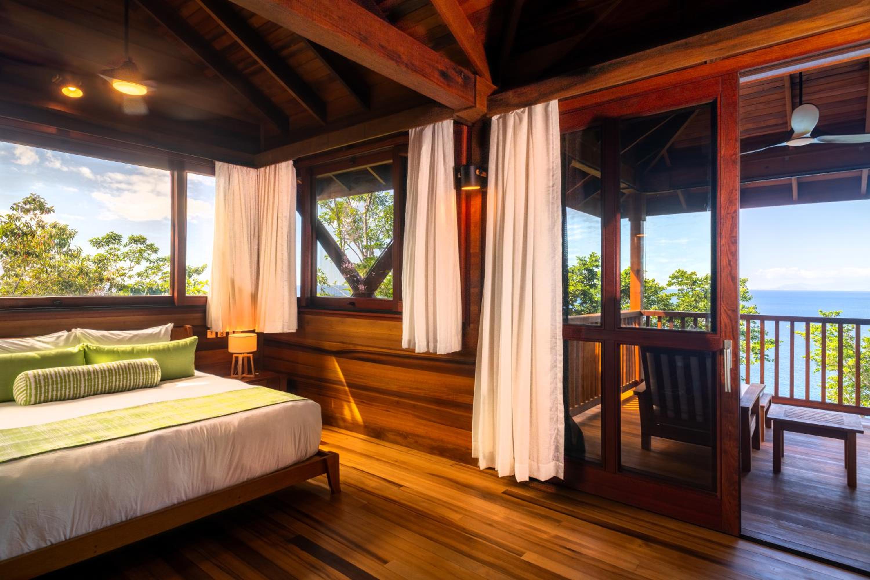 Clifftop Zabuco Villa Iii (2 Bedroom)