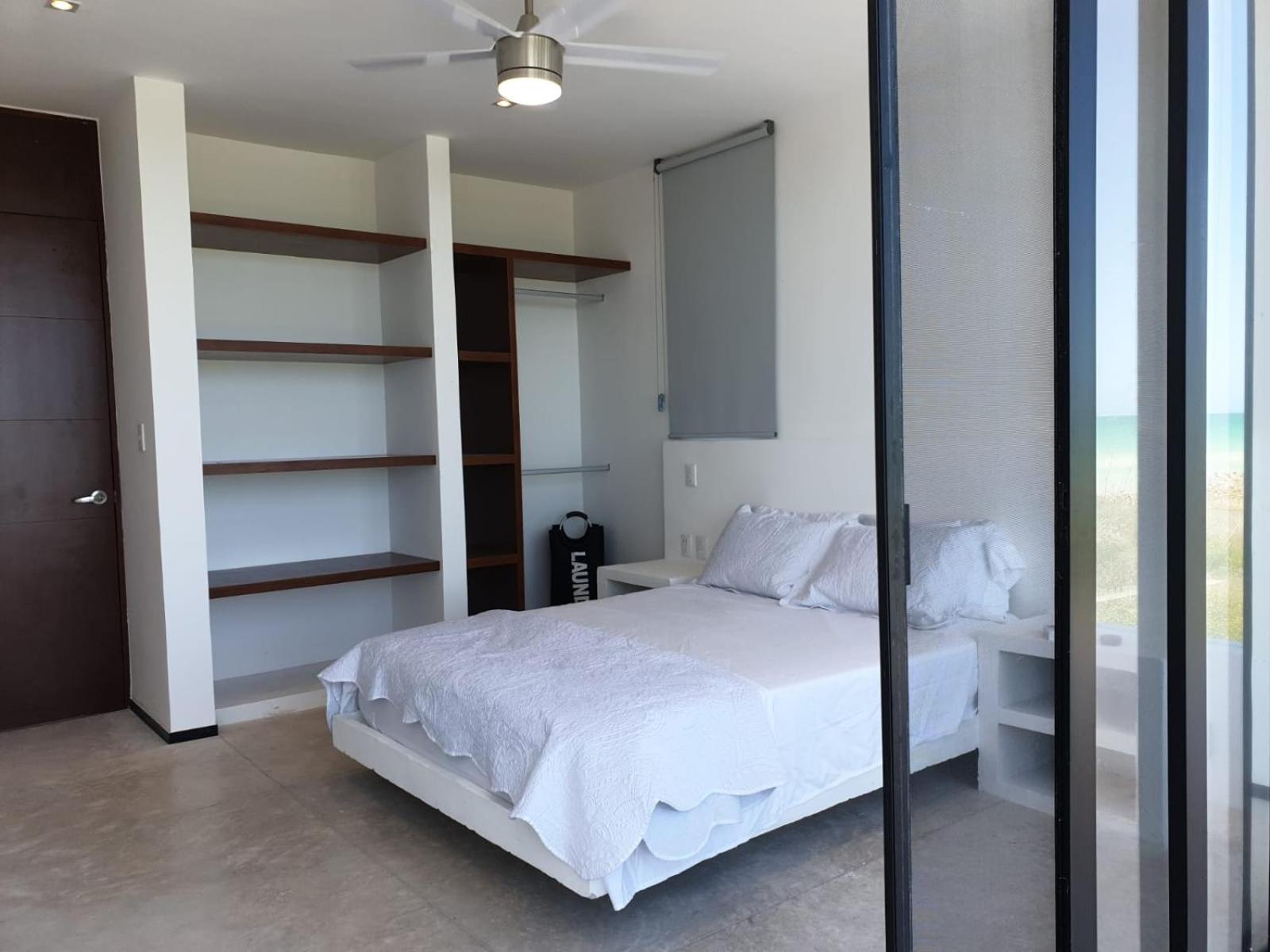 Four-Bedroom House photo 1