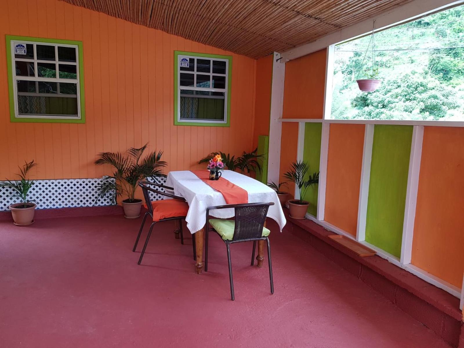Deluxe Double or Twin Room with Mountain View