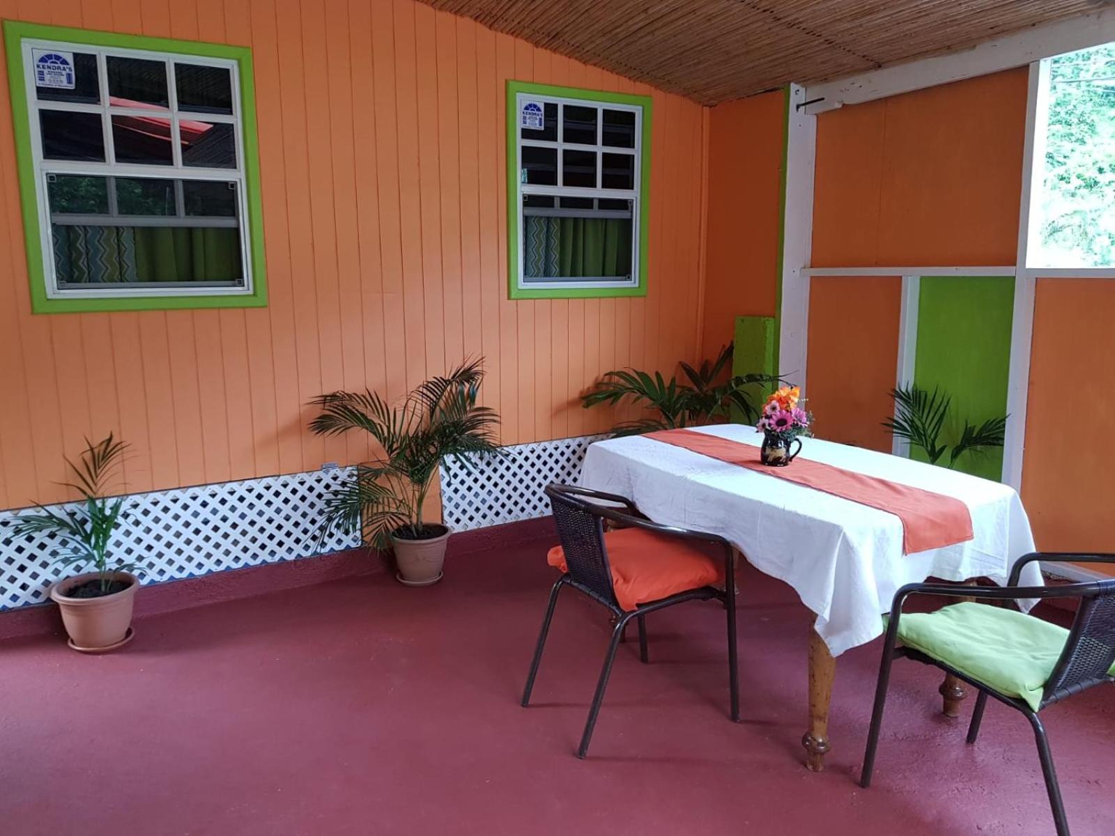 Deluxe Double or Twin Room with Mountain View photo 2