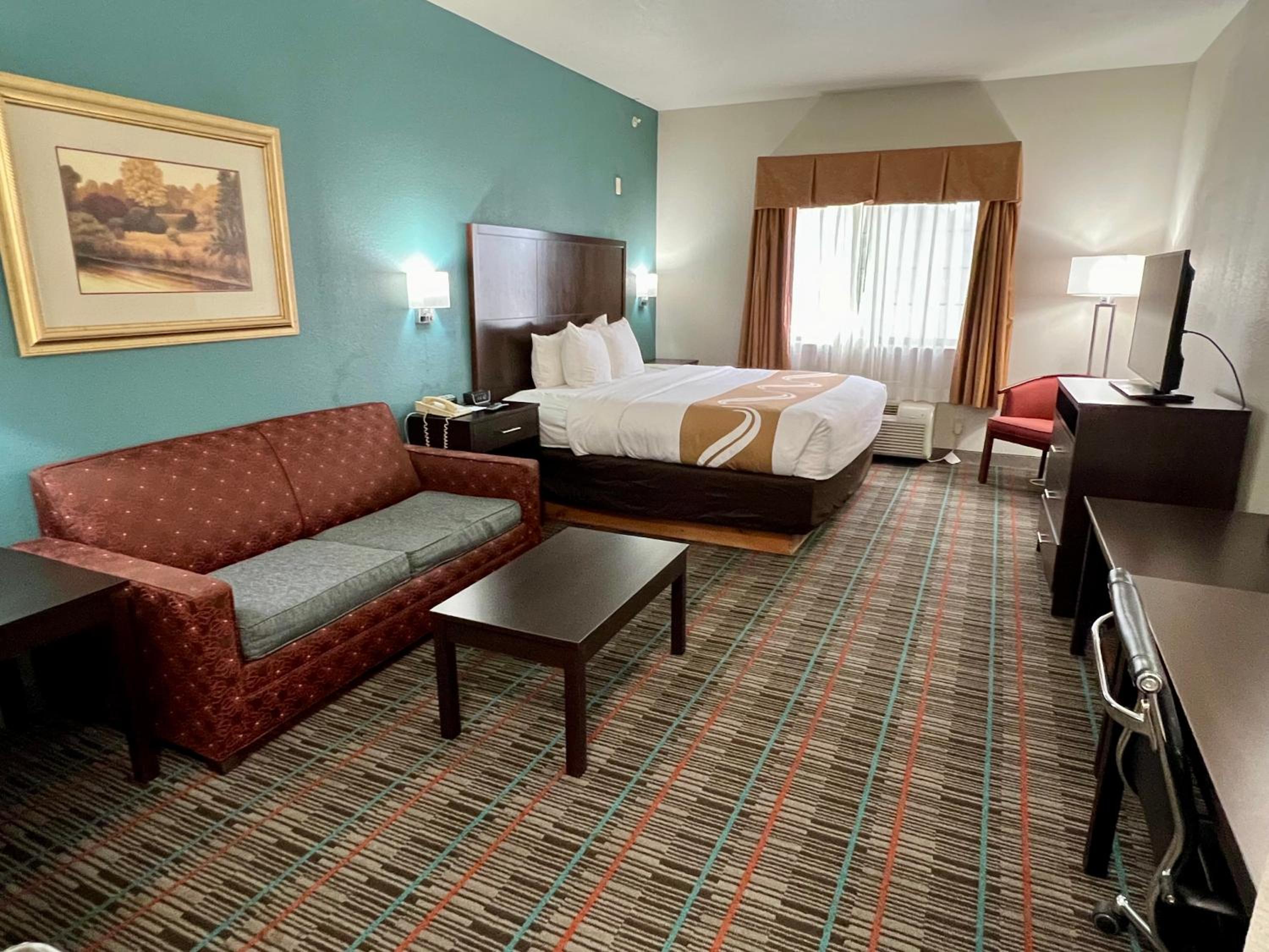 King Room - Non-Smoking - Photo 1