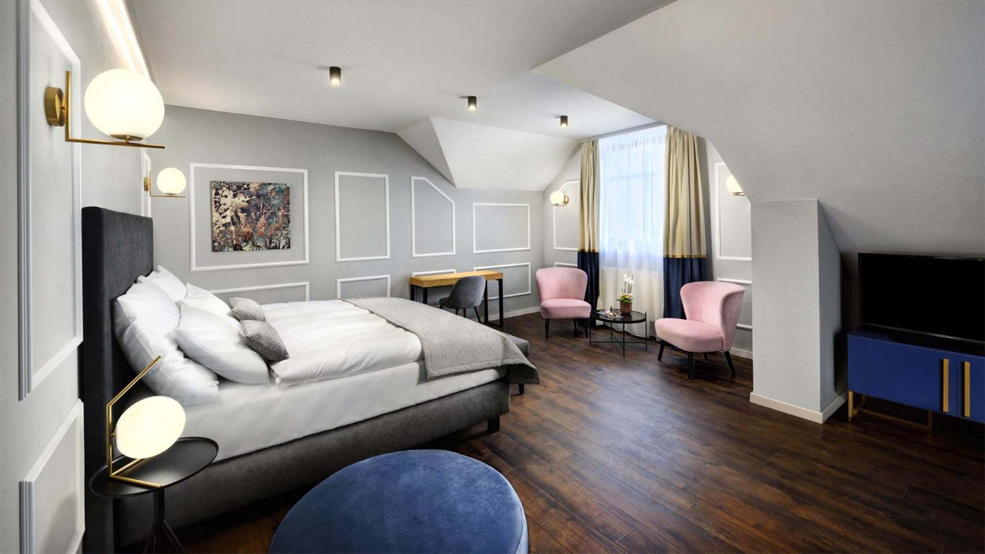 Modern Room - Photo 4