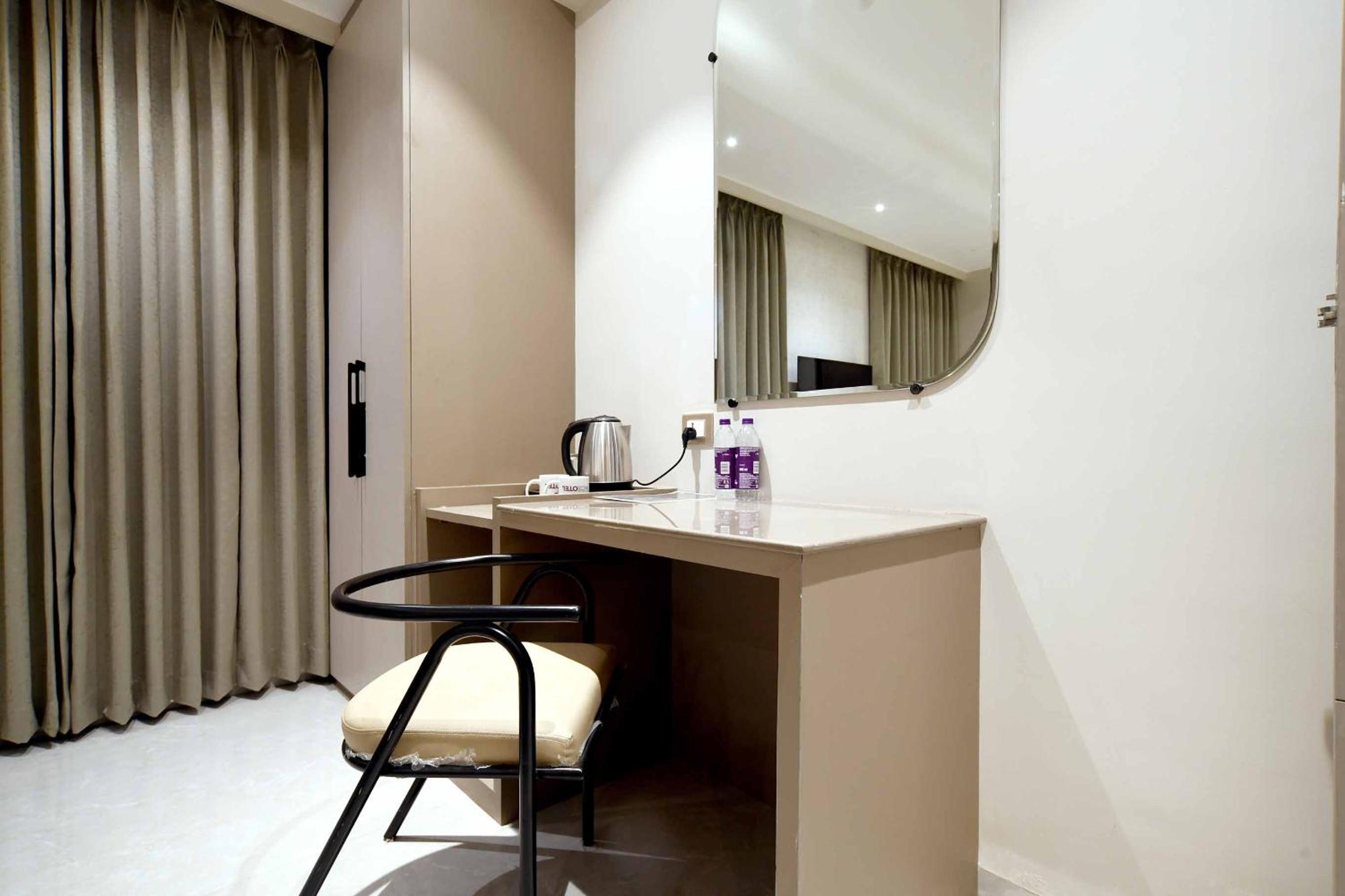 Queen Room photo 1