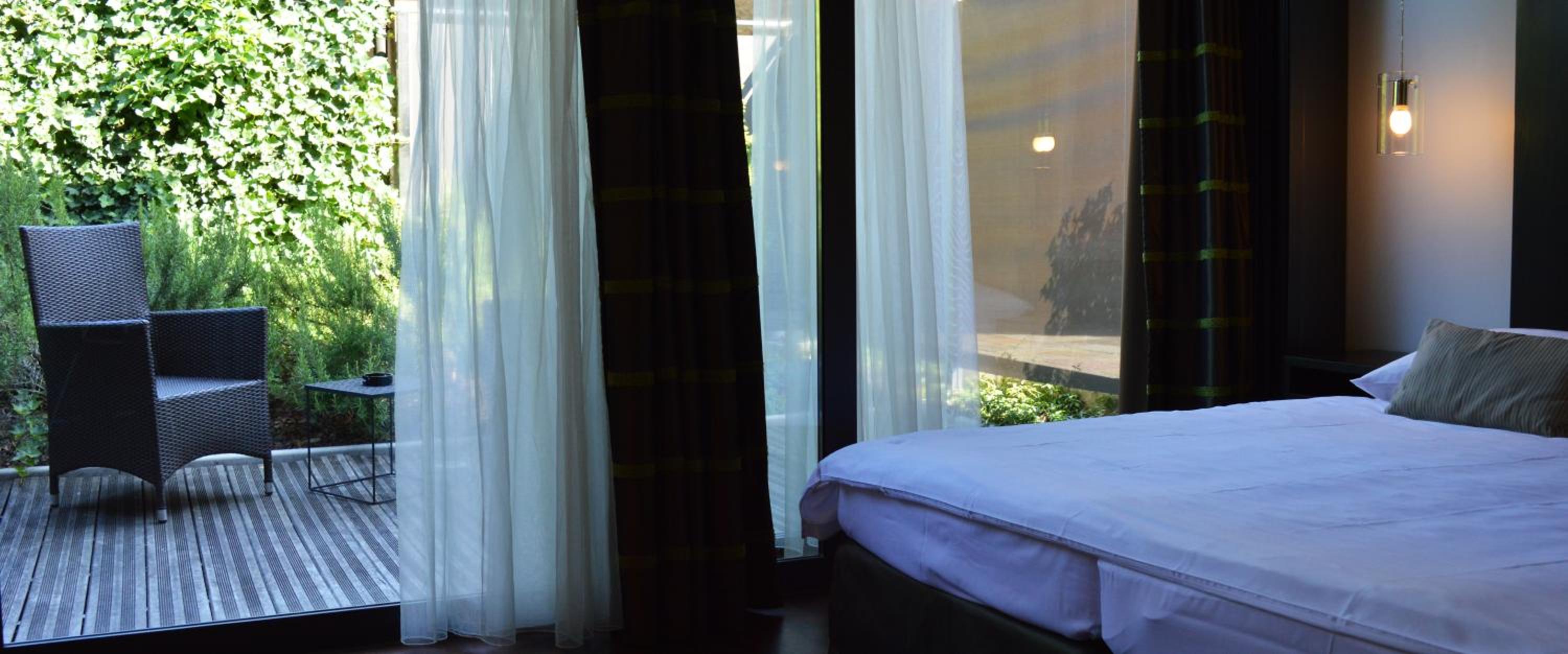 Deluxe Double Room with Terrace