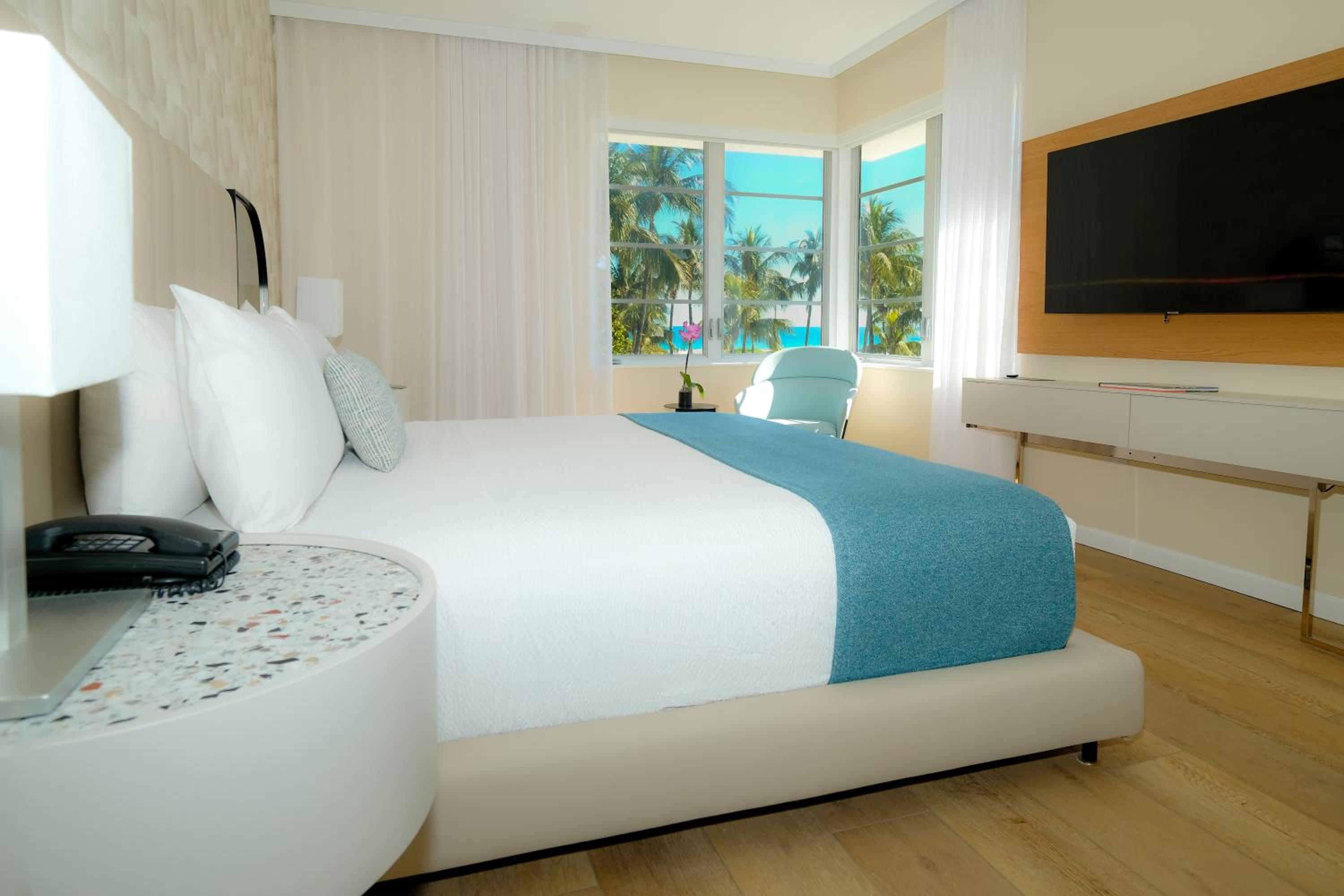 Ocean Front Corner King - Photo 6