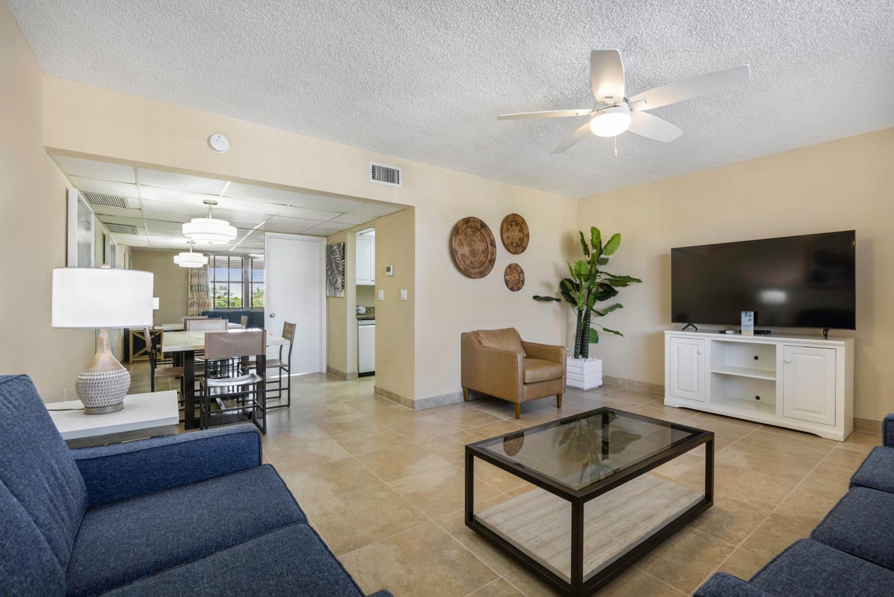 One-Bedroom Apartment - Photo 7