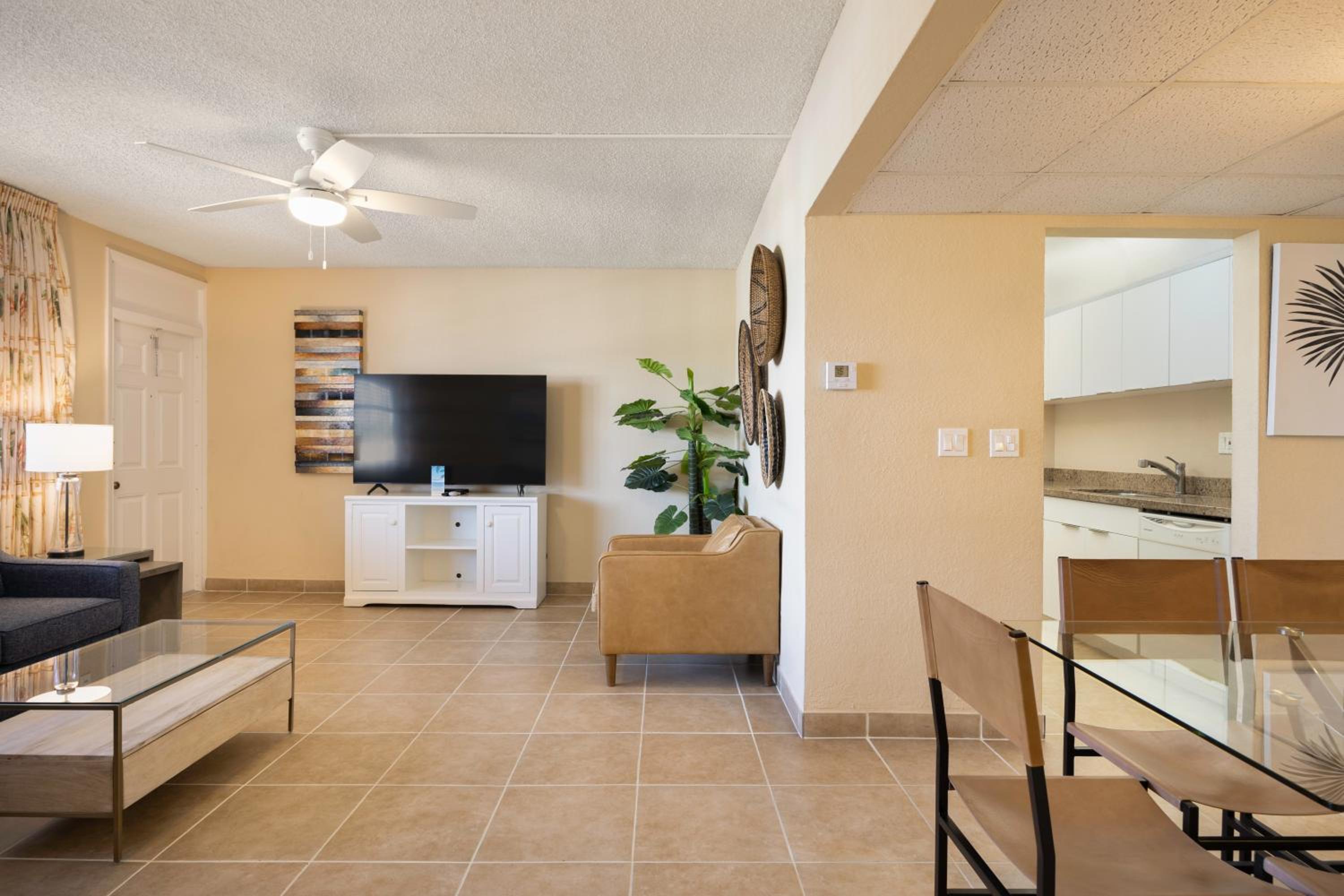 One-Bedroom Apartment - Photo 16