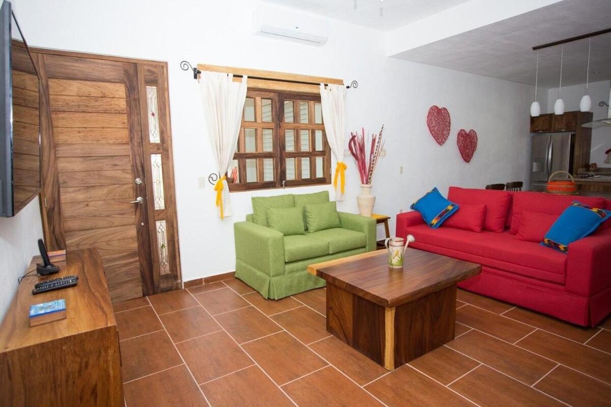 Deluxe One-Bedroom Apartment