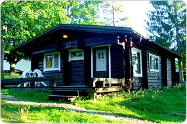 Two-Bedroom Cottage (4 Adults)  - Photo 7
