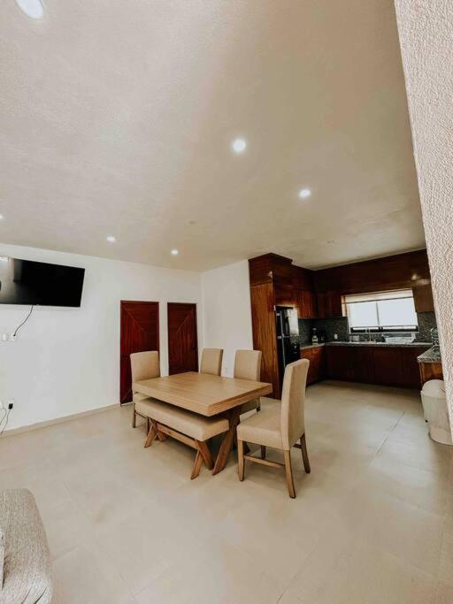 Three-Bedroom Apartment photo 3