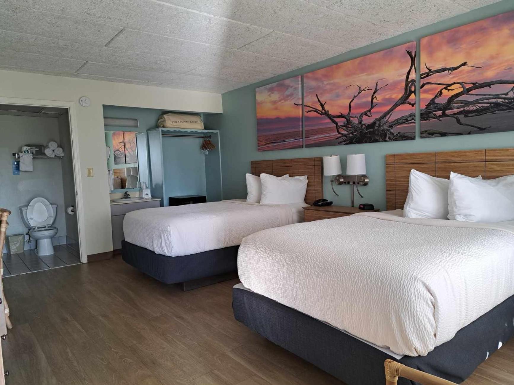 Room with Two Double Beds - 2nd Floor - Ocean View - Non-Smoking - Photo 1