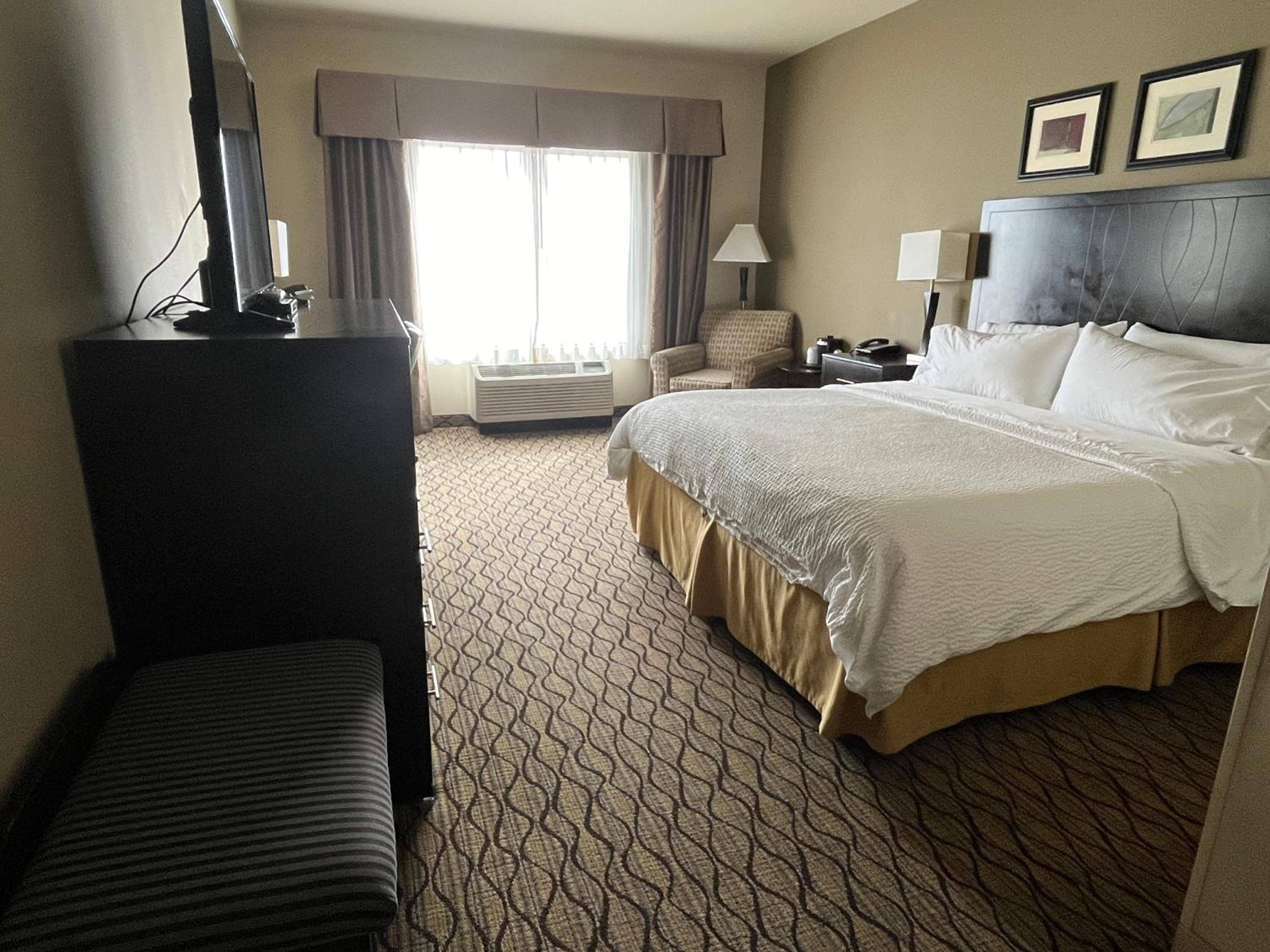 Standard King Room