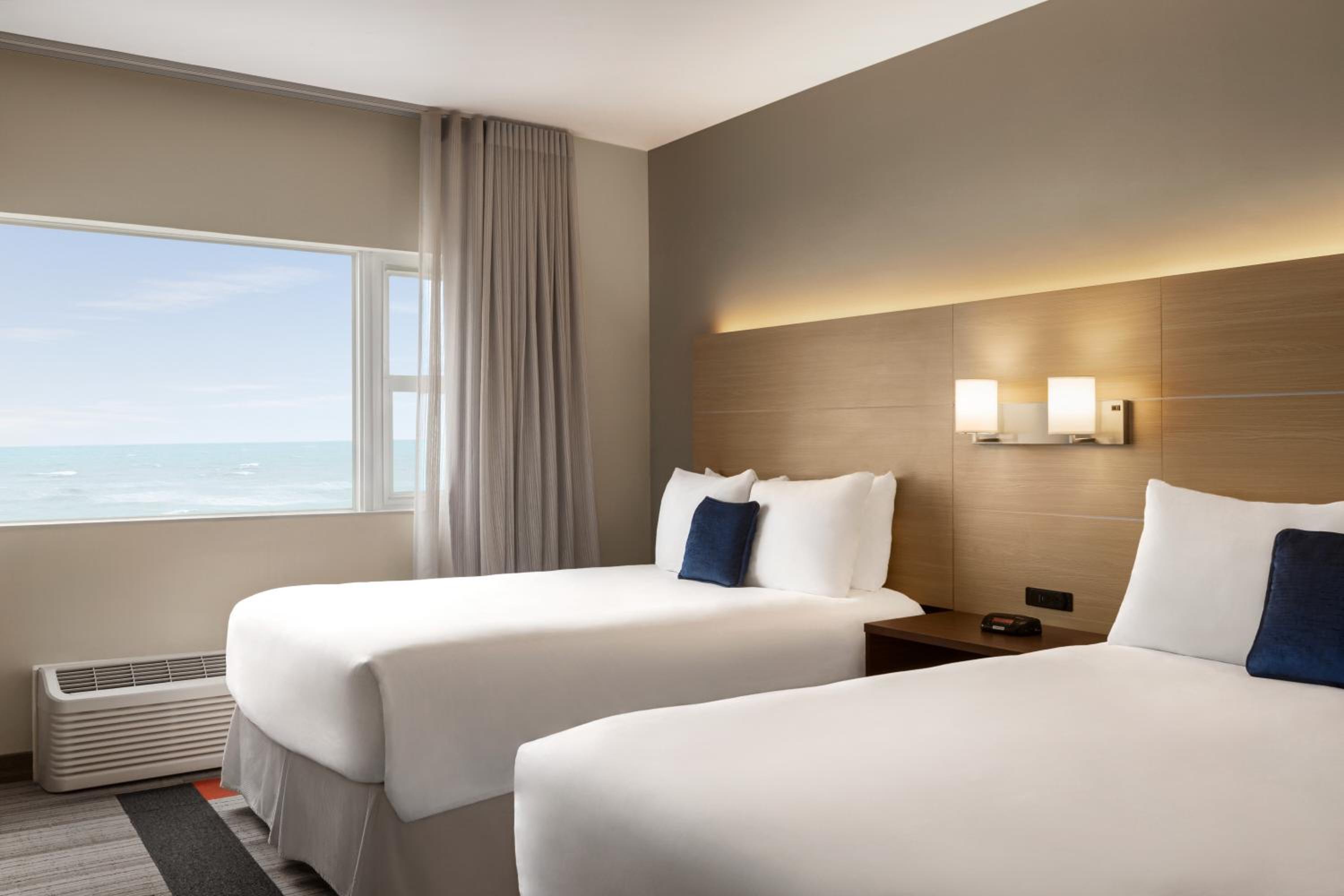 Oceanfront Room with Two Double Beds - Photo 3