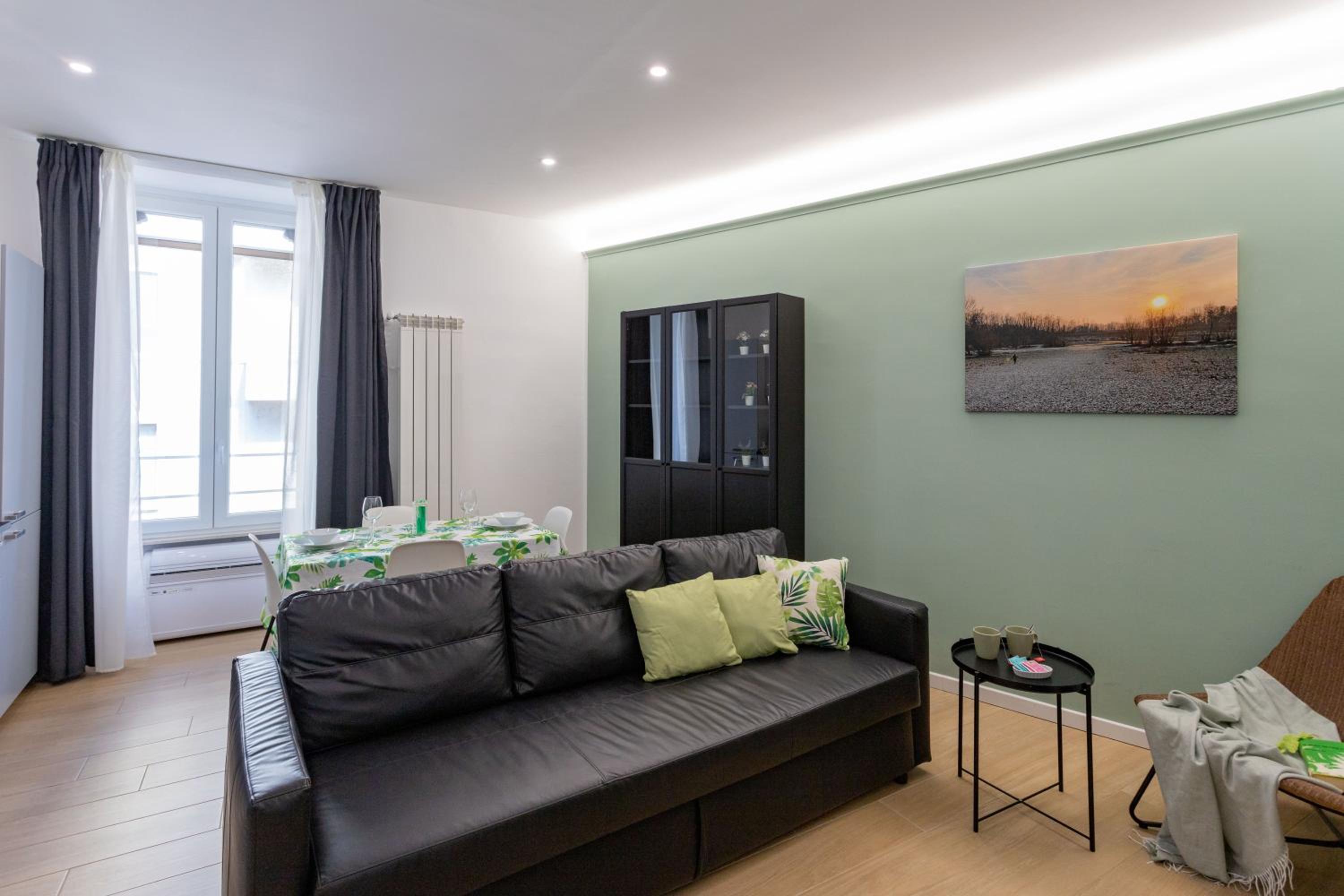One-Bedroom Apartment photo 2