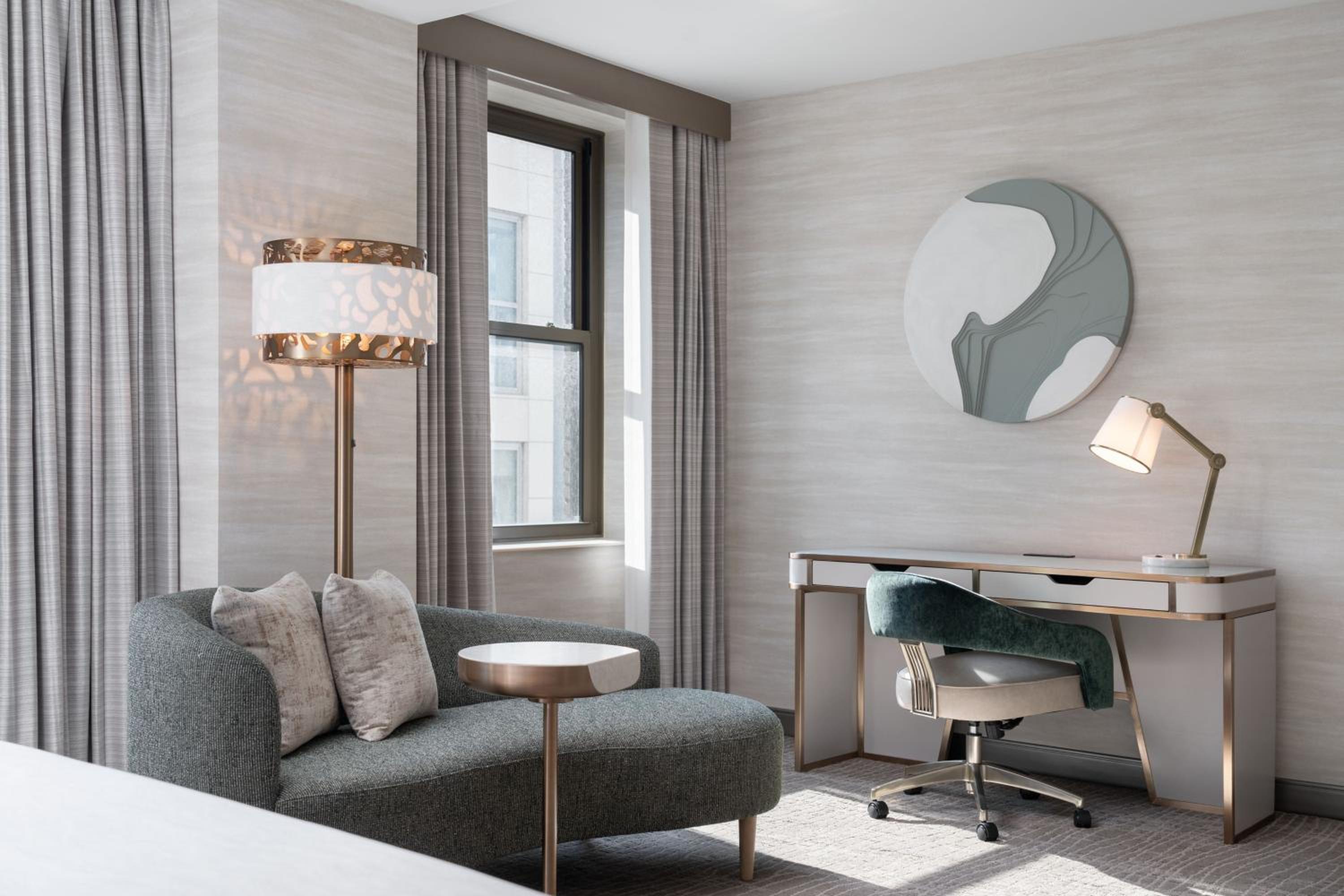 Premium, Guest room, 1 King, City view - Photo 6