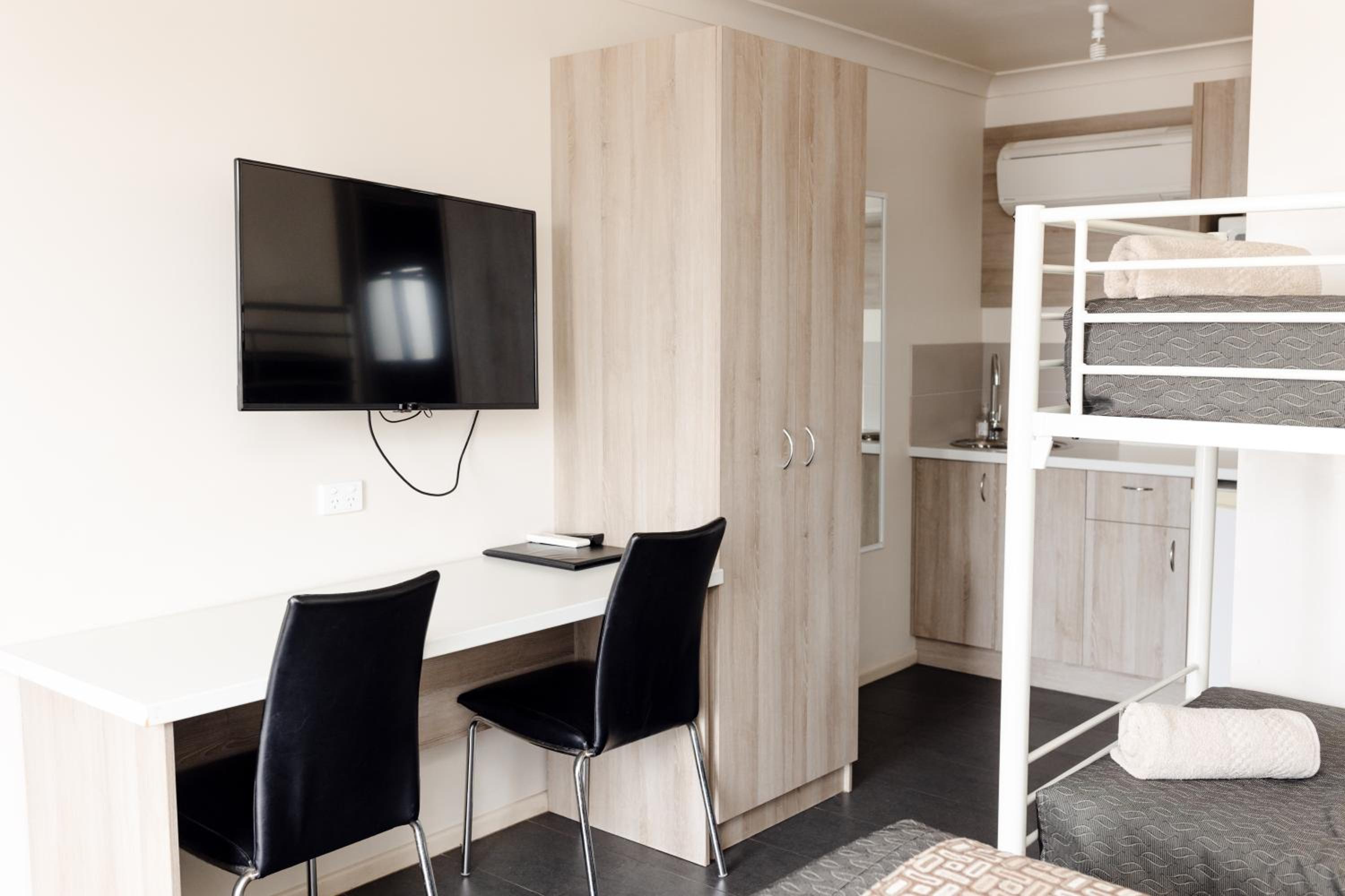 Family Room - Photo 12