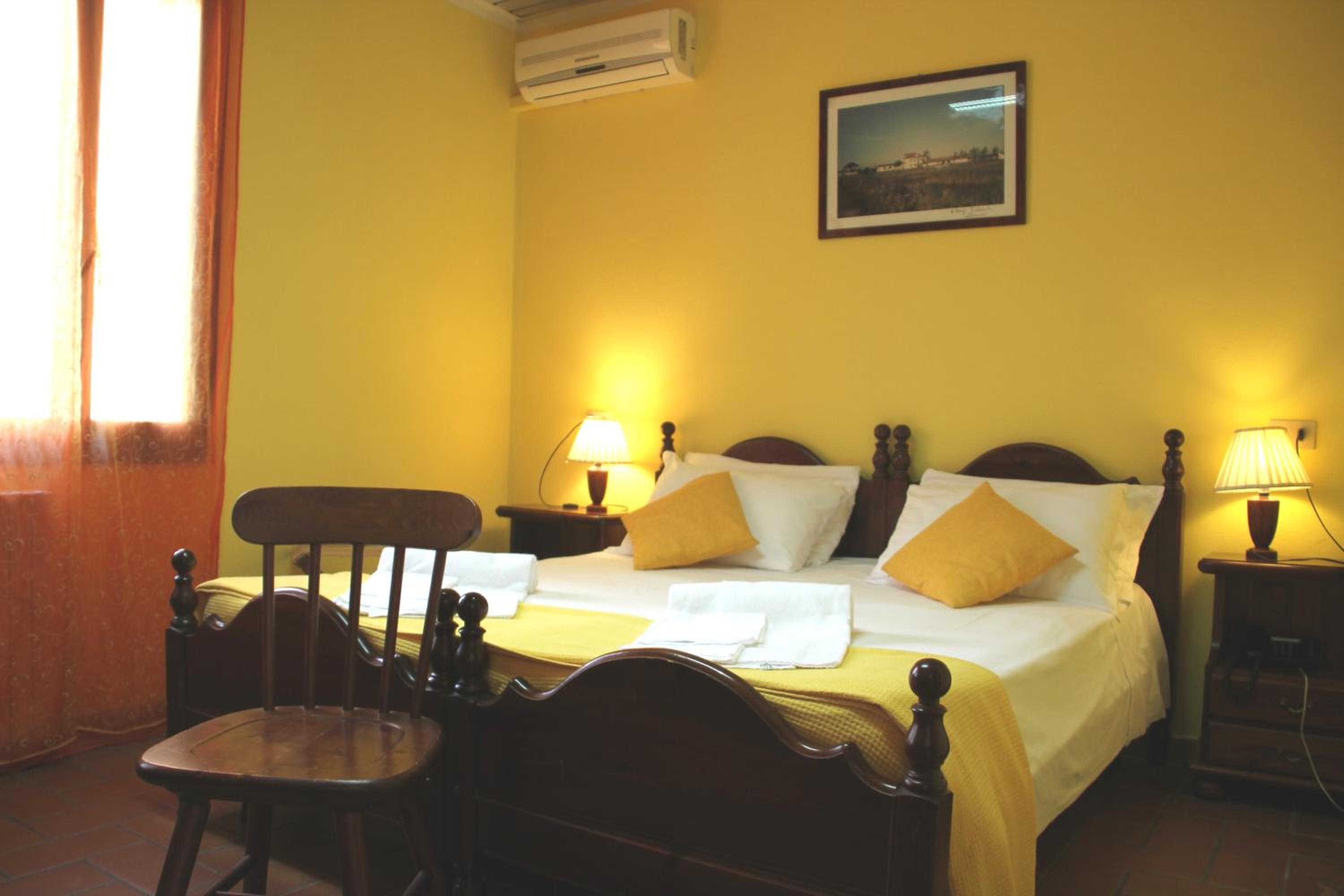 Triple Room - Photo 2