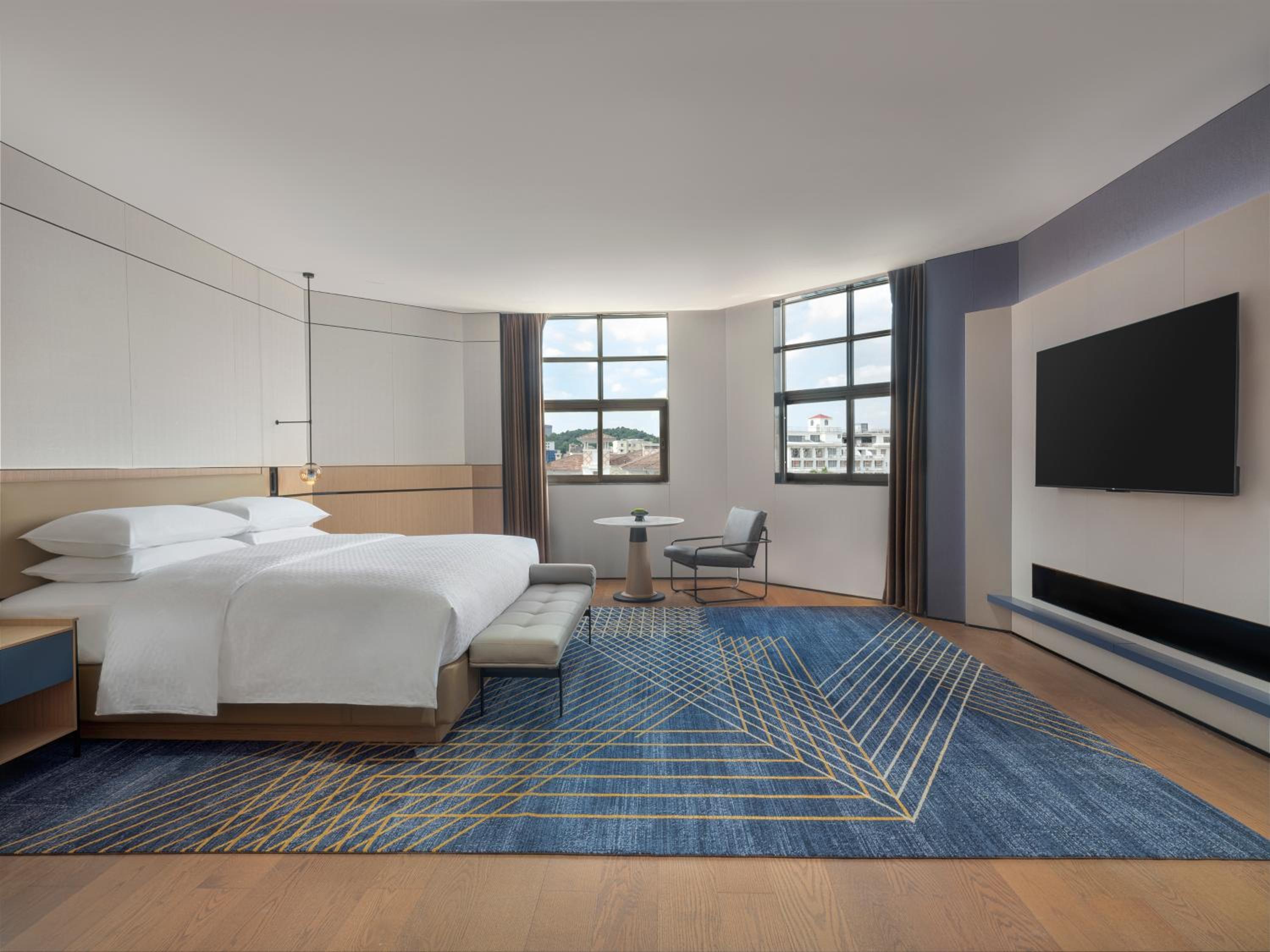 Standard Suite